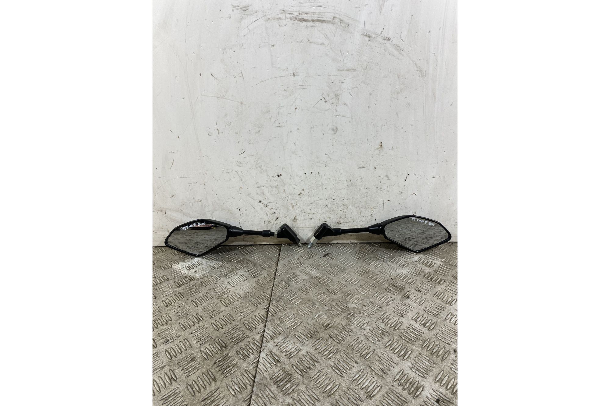 Coppia Specchietti Retrovisori Yamaha MT-07 Dal 2021 Al 2024  1745849930123