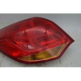 Fanale Stop Posteriore SX Esterno Opel Astra J Dal 2009 al 2015 Cod 13306453  1745920293543