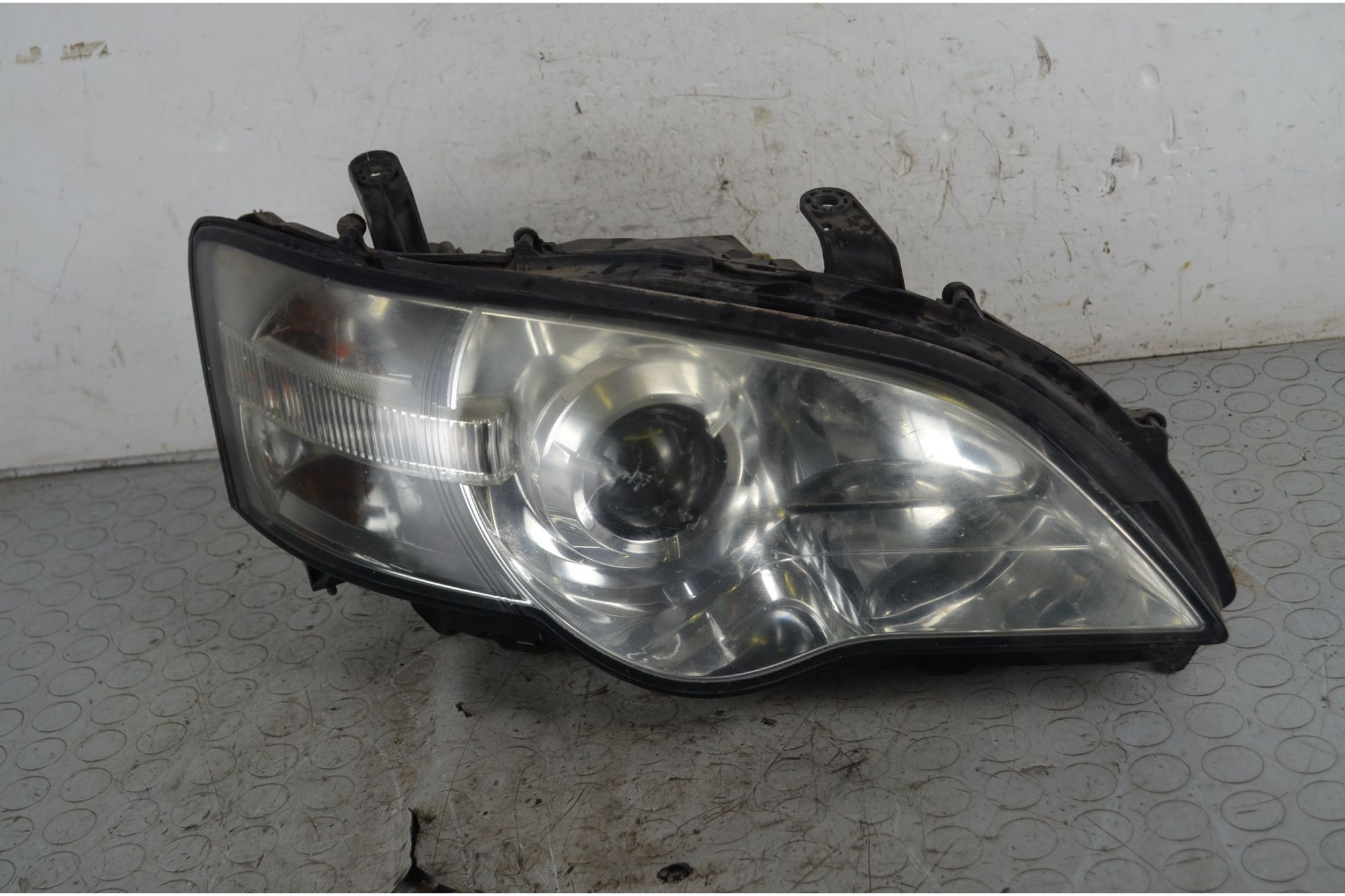 Faro Anteriore DX Subaru Legacy Dal 2003 al 2009 Cod 84001AG382  1745995928524