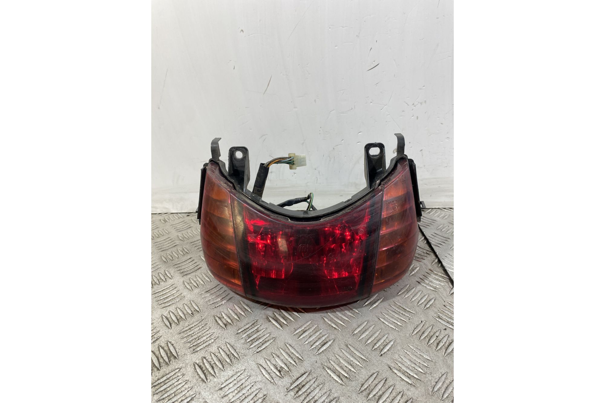Fanale Stop Posteriore Honda Lead 110 dal 2009 al 2011  1745998554430