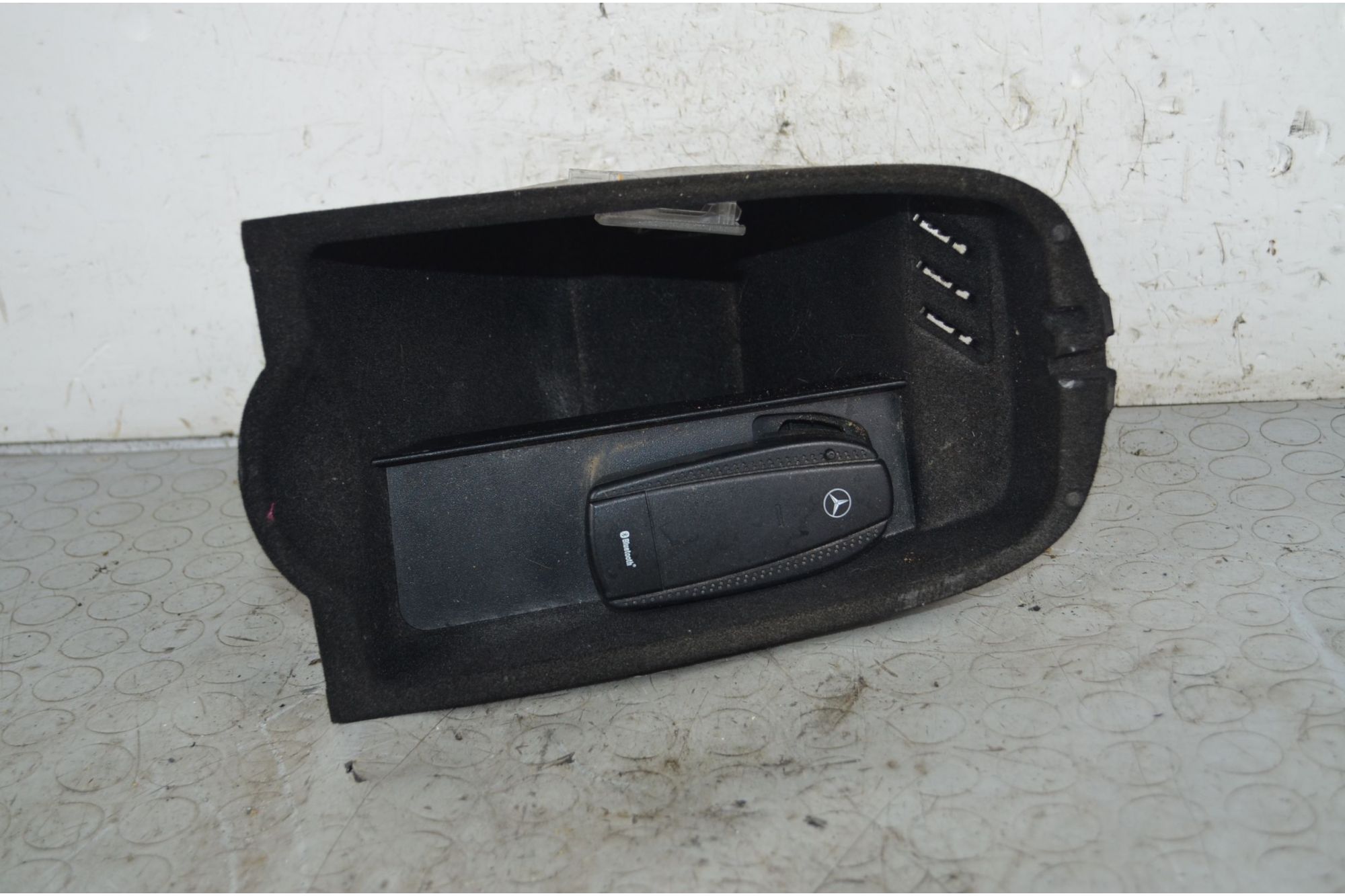 Vano Portaoggetti Tunnel Centrale Mercedes Classe ML W164 Dal 2005 al 2011 Cod A16468007919D53  1746004105165