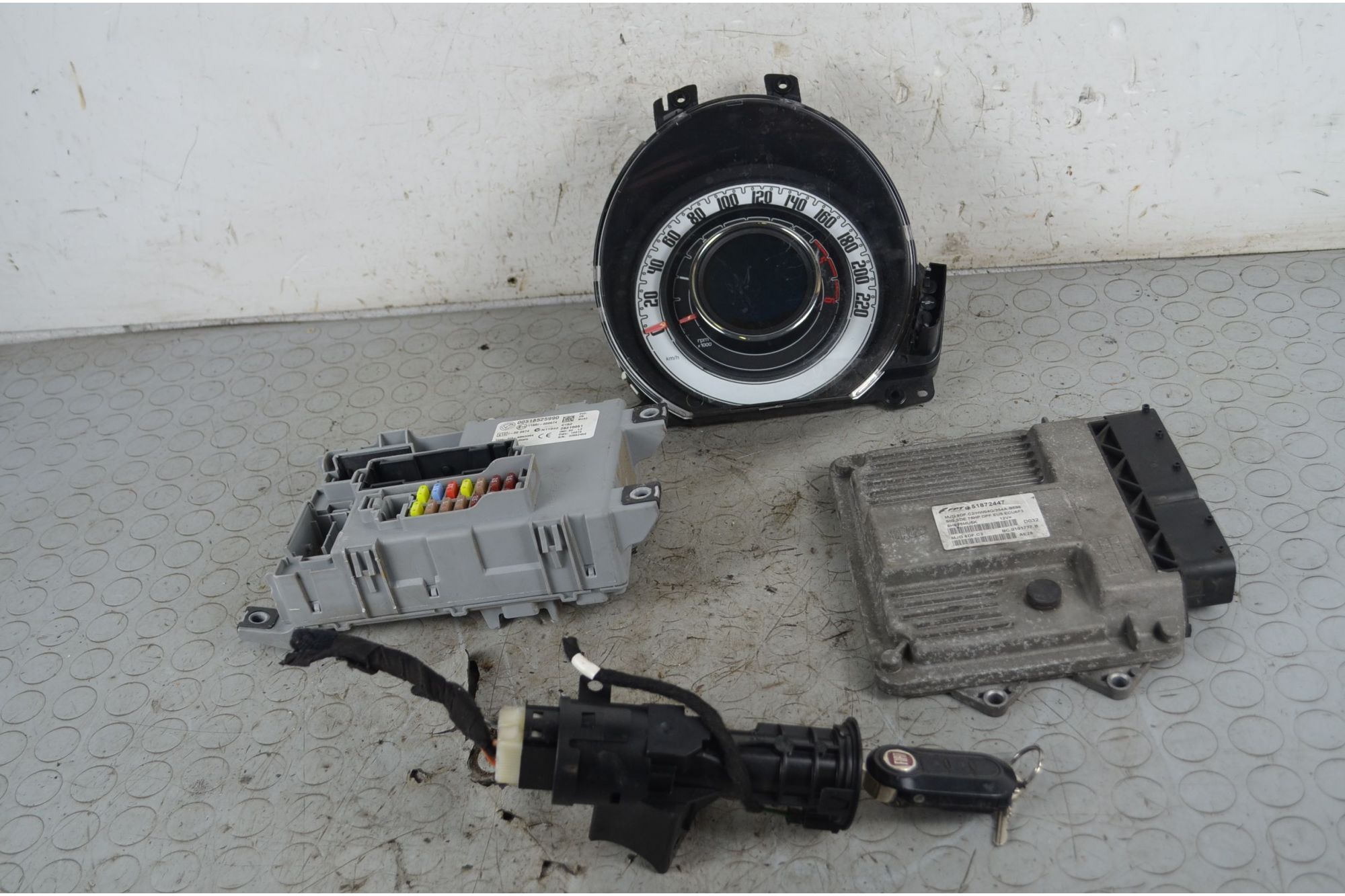 Kit Chiave Fiat 500 Dal 2007 al 2015 Cod 51872447  1746007809961