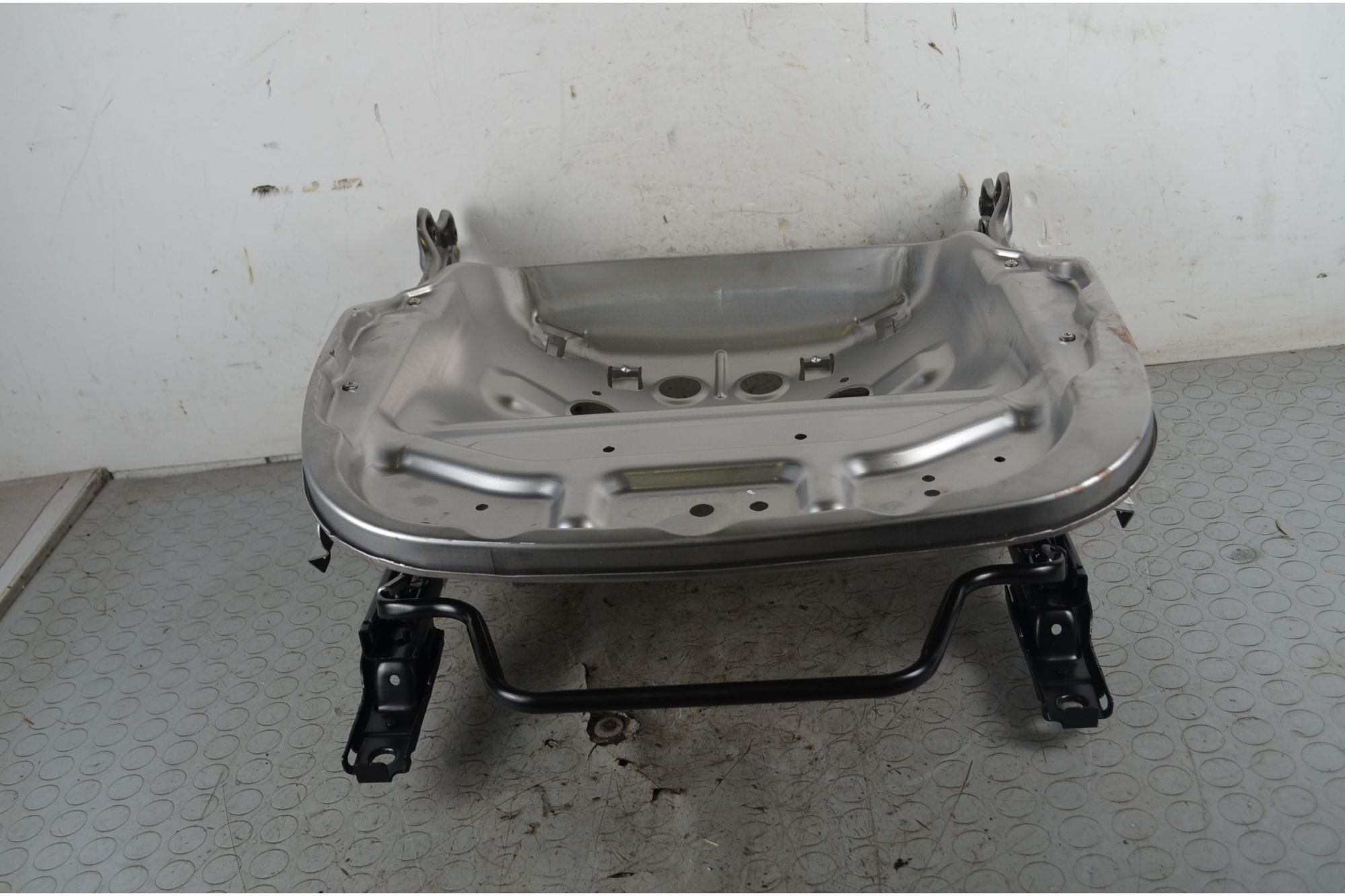 Base Sedile Anteriore SX Mazda 2 Dal 2007 al 2014 Cod D65288A00  1746433180887