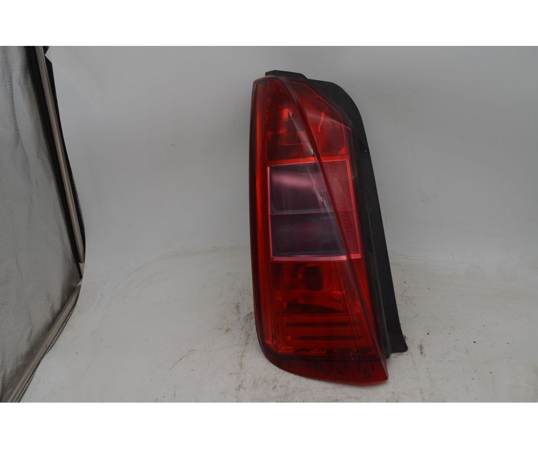Fanale Stop Posteriore SX Lancia Musa Dal 2004 al 2007 Cod 51732450 1746438422944 Fanale Stop Posteriore SX Lancia Musa Dal 2004 al 2007 Cod 51732450 1746438422944