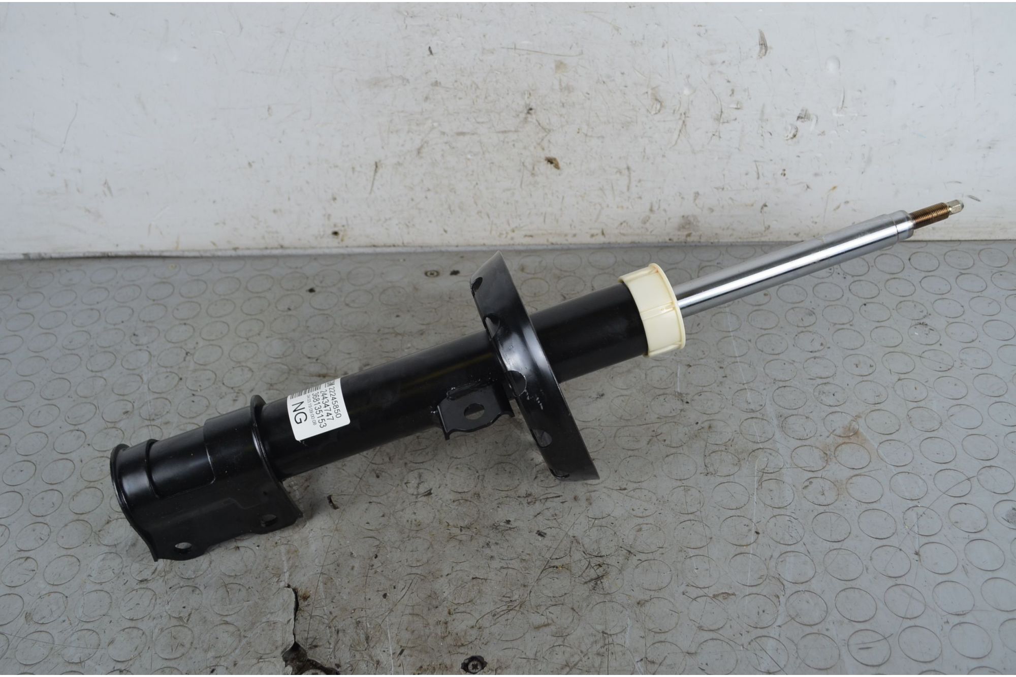 Ammortizzatore anteriore DX Opel Zafira A Dal 1999 al 2005 Cod 22245850  1746441953053