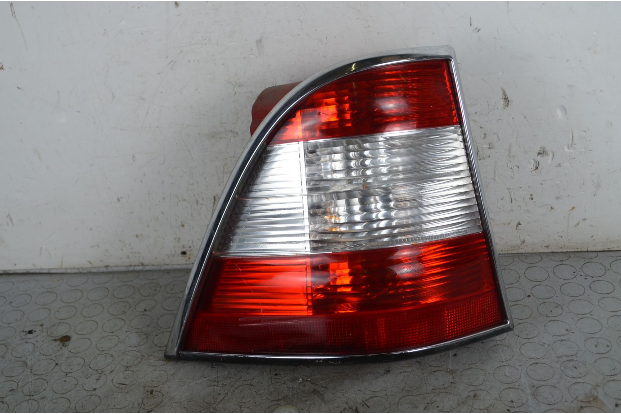 Fanale Stop Posteriore SX Mercedes Classe M W163 Dal 1997 al 2005 Cod A1638200164  1746516233974