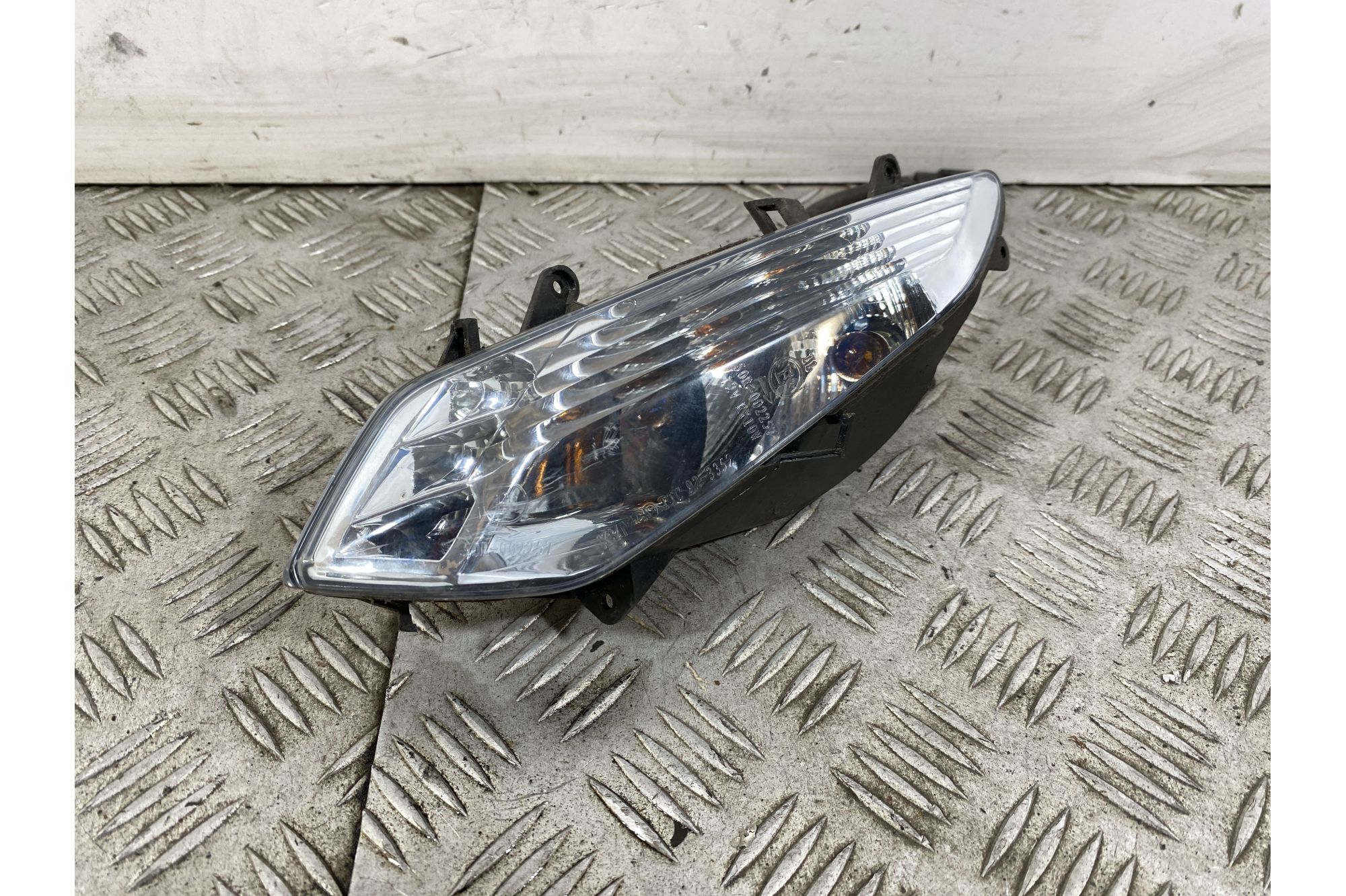 Freccia Anteriore Sinistra Sx Kymco Agility 200 R16 Plus dal 2016 al 2020  1746522828522