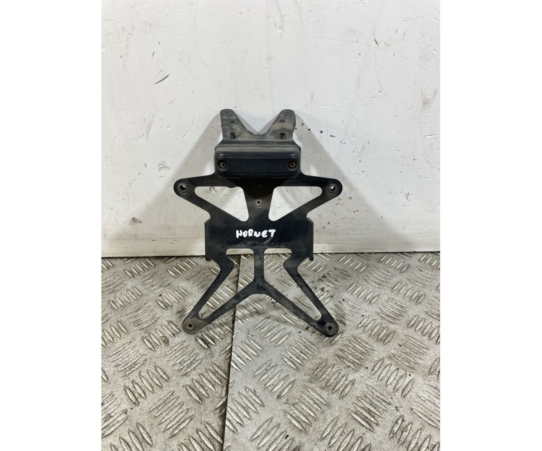 Staffa Portatarga Honda Hornet 600 Dal 2005 Al 2006 1746534428161 Staffa Portatarga Honda Hornet 600 Dal 2005 Al 2006 1746534428161