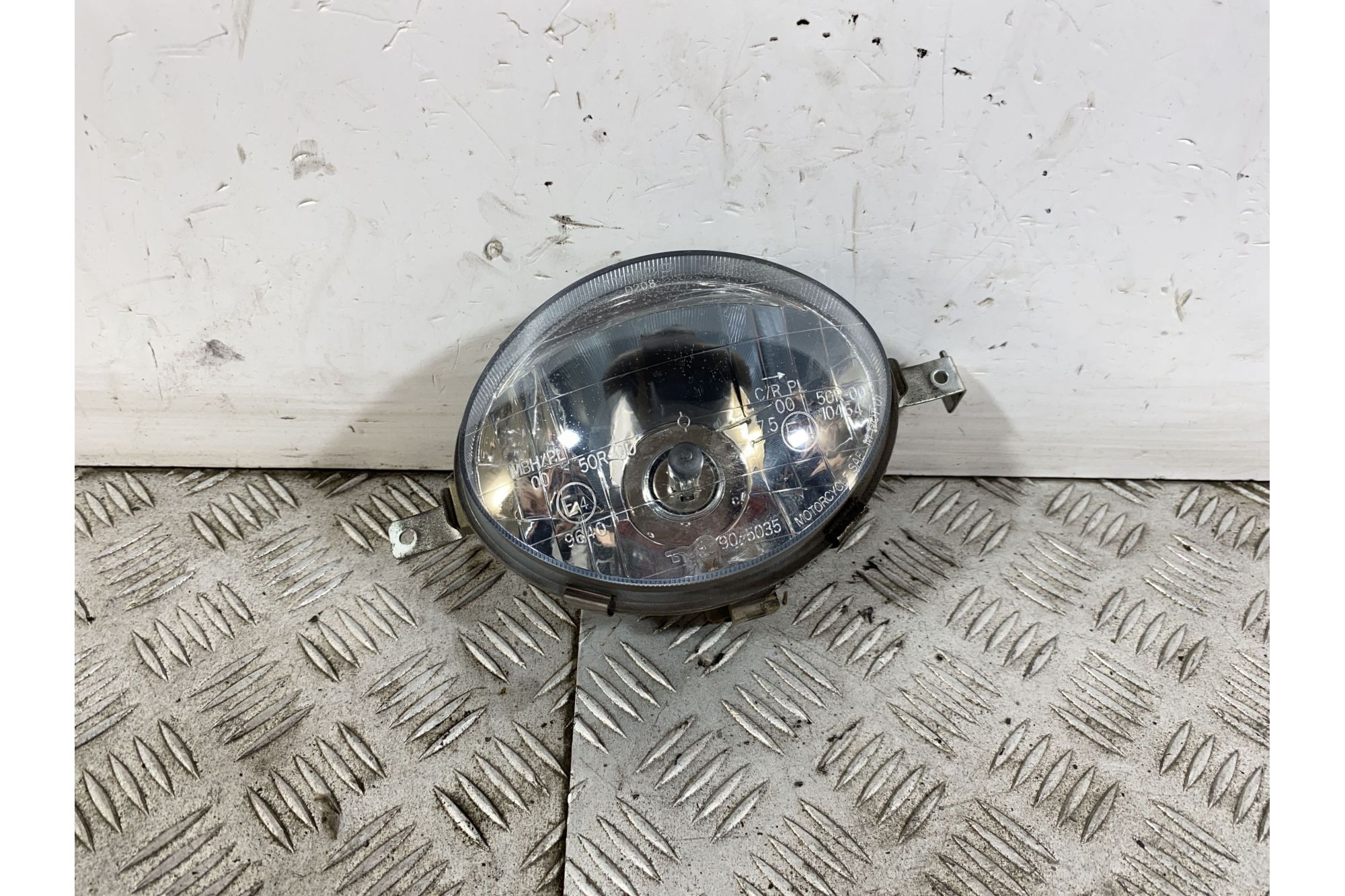 Faro Fanale Anteriore Kymco People 50 / 125 / 150 Dal 1999 al 2005  1746541558028