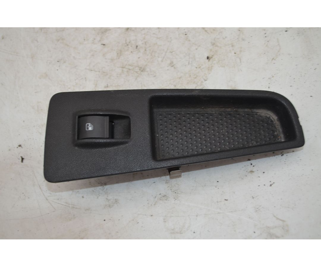 Pulsantiera Alzacristalli Anteriore DX Fiat Grande Punto Dal 2005 al 2018 Cod 735380450 1746601233599 Pulsantiera Alzacristalli Anteriore DX Fiat Grande Punto Dal 2005 al 2018 Cod 735380450 1746601233599