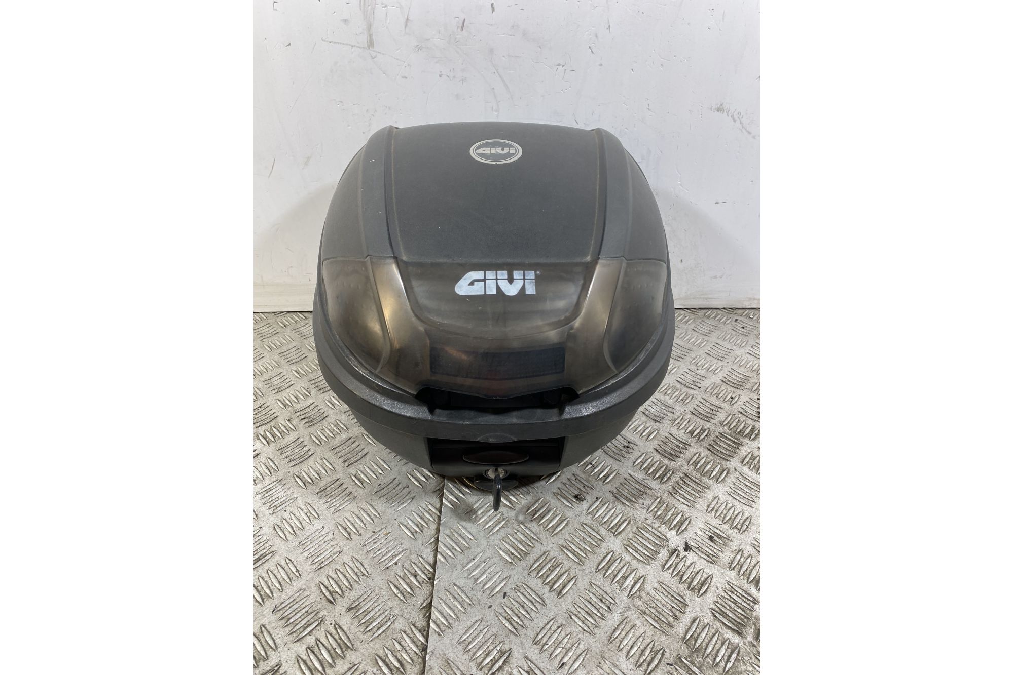 Bauletto baule Posteriore Con Chiave GIVI 30 litri  1746605812721