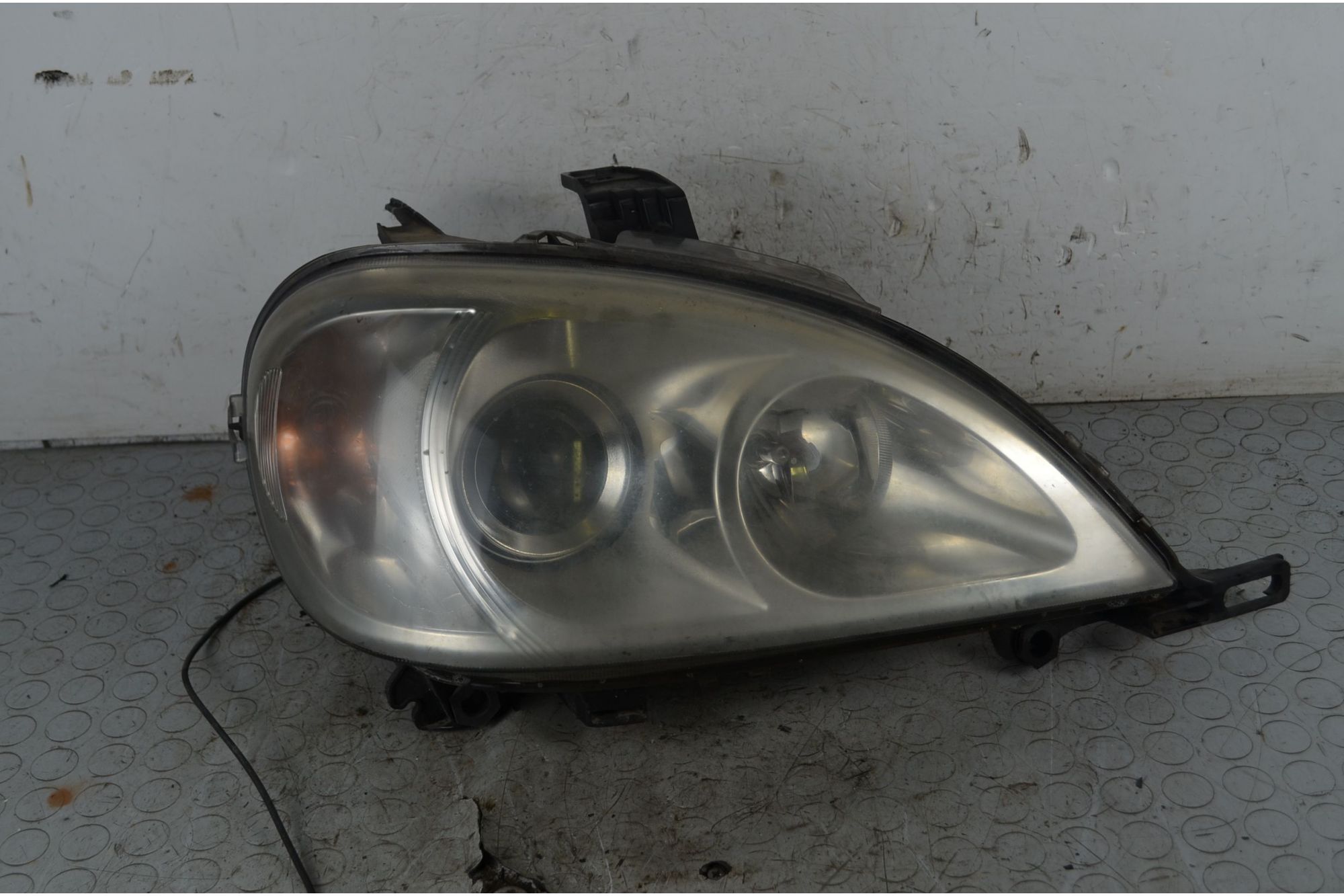 Faro Anteriore DX Mercedes Classe ML W163 Dal 1997 al 2005 Cod A1638203861  1746606145293