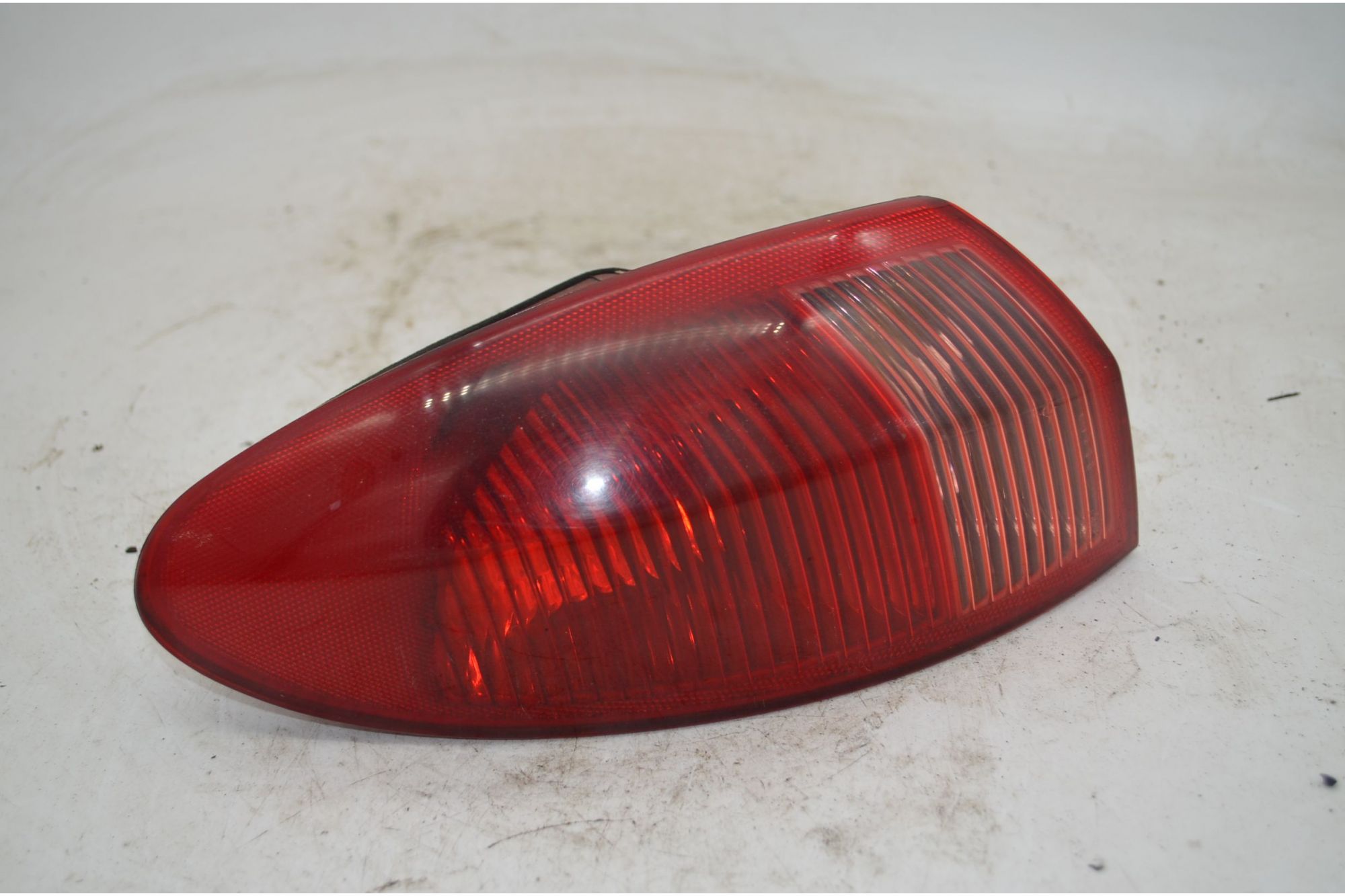Fanale Stop Posteriore SX Esterno Alfa Romeo 147 Dal 2000 al 2005 Cod 46556349  1746619937380