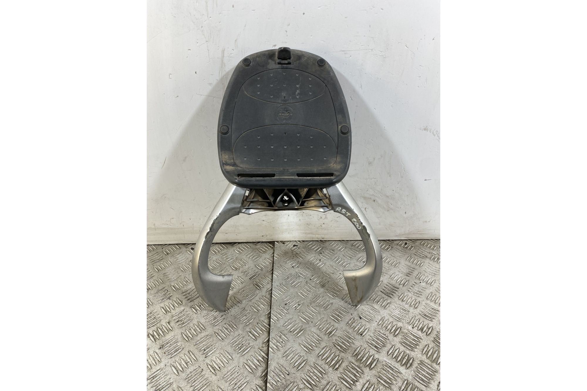 Maniglione Portapacchi posteriore Piaggio Liberty 200 Moc Dal 2009 al 2013  1746623191150
