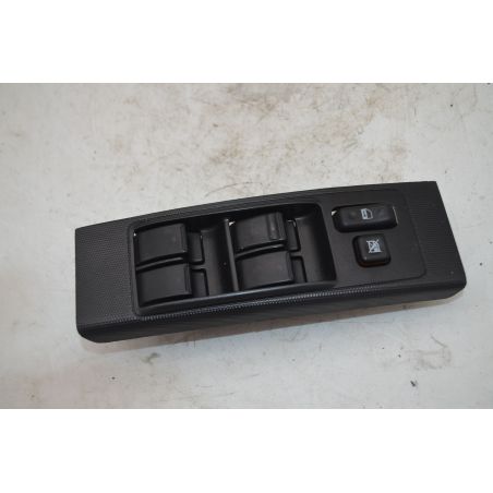 Pulsantiera Alzacristalli Anteriore SX Toyota Corolla Verso Dal 2004 al 2009 Cod 84820-0F030  1746686473965