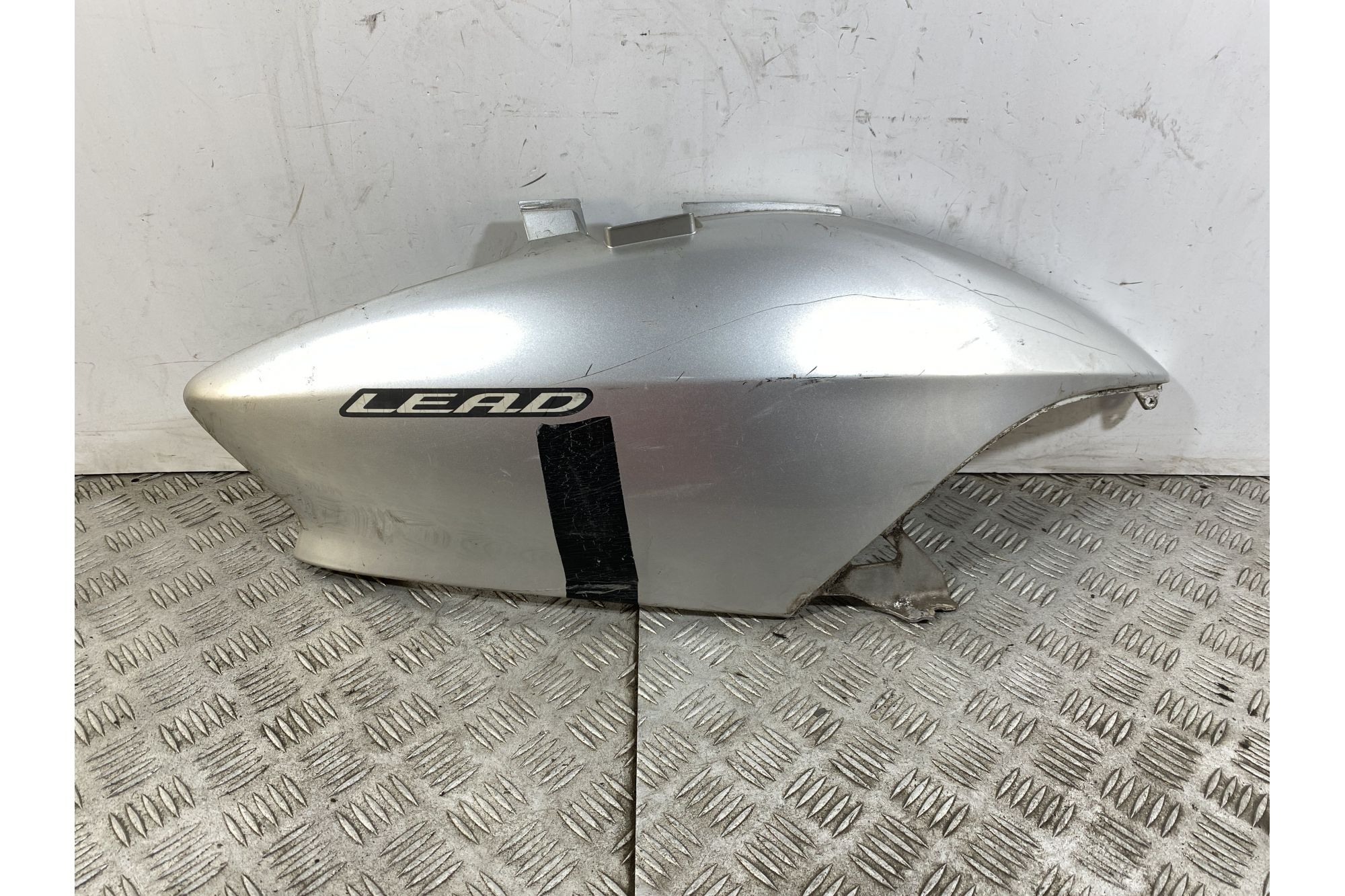 Carena Fianchetto Posteriore Destro Dx Honda Lead 110 dal 2009 al 2011  1746716434089