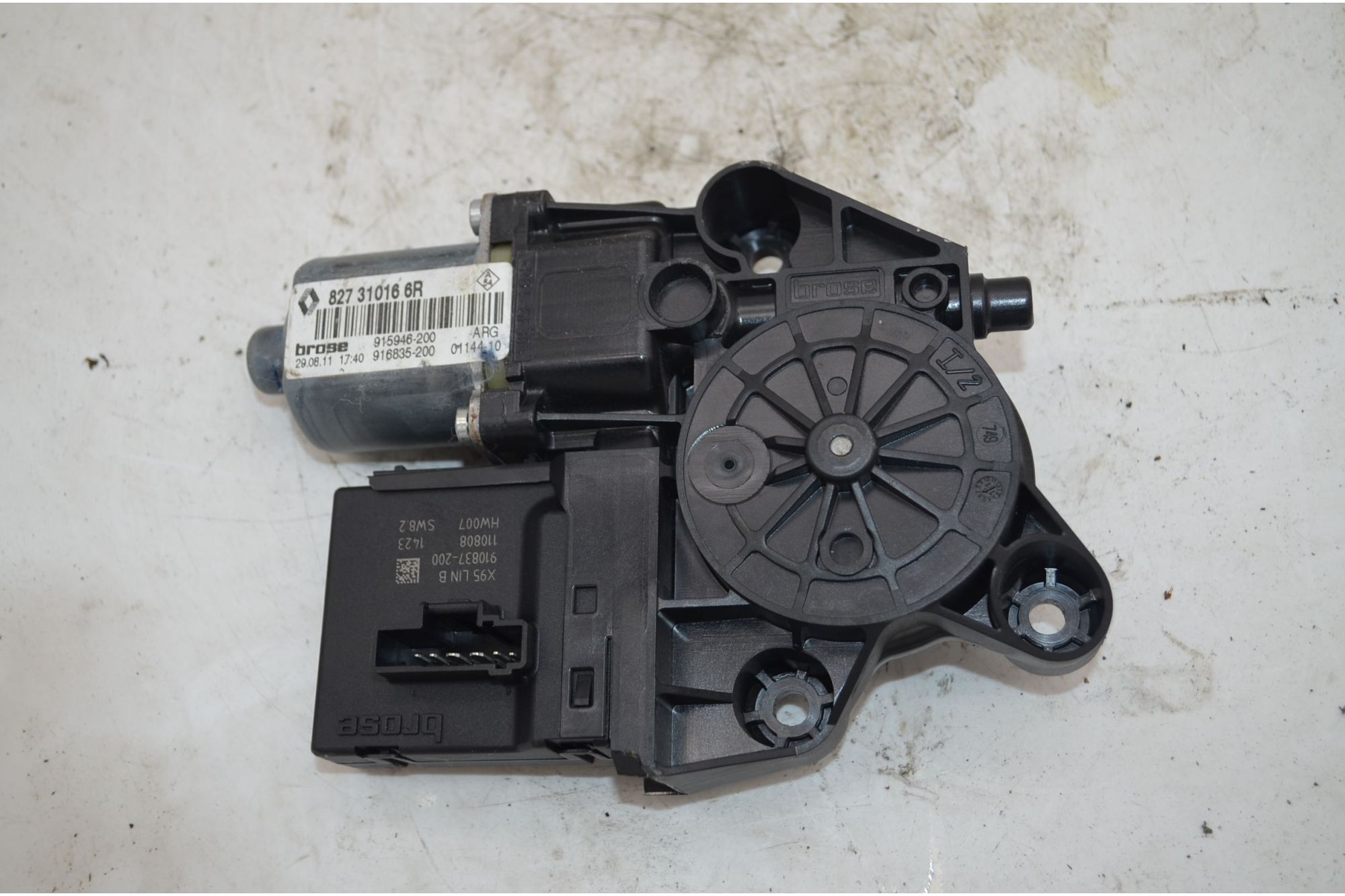 Motorino Alzacristralli Posteriore SX Renault Scenic III Dal 2009 al 2016 Cod 807310166R  1746779503609