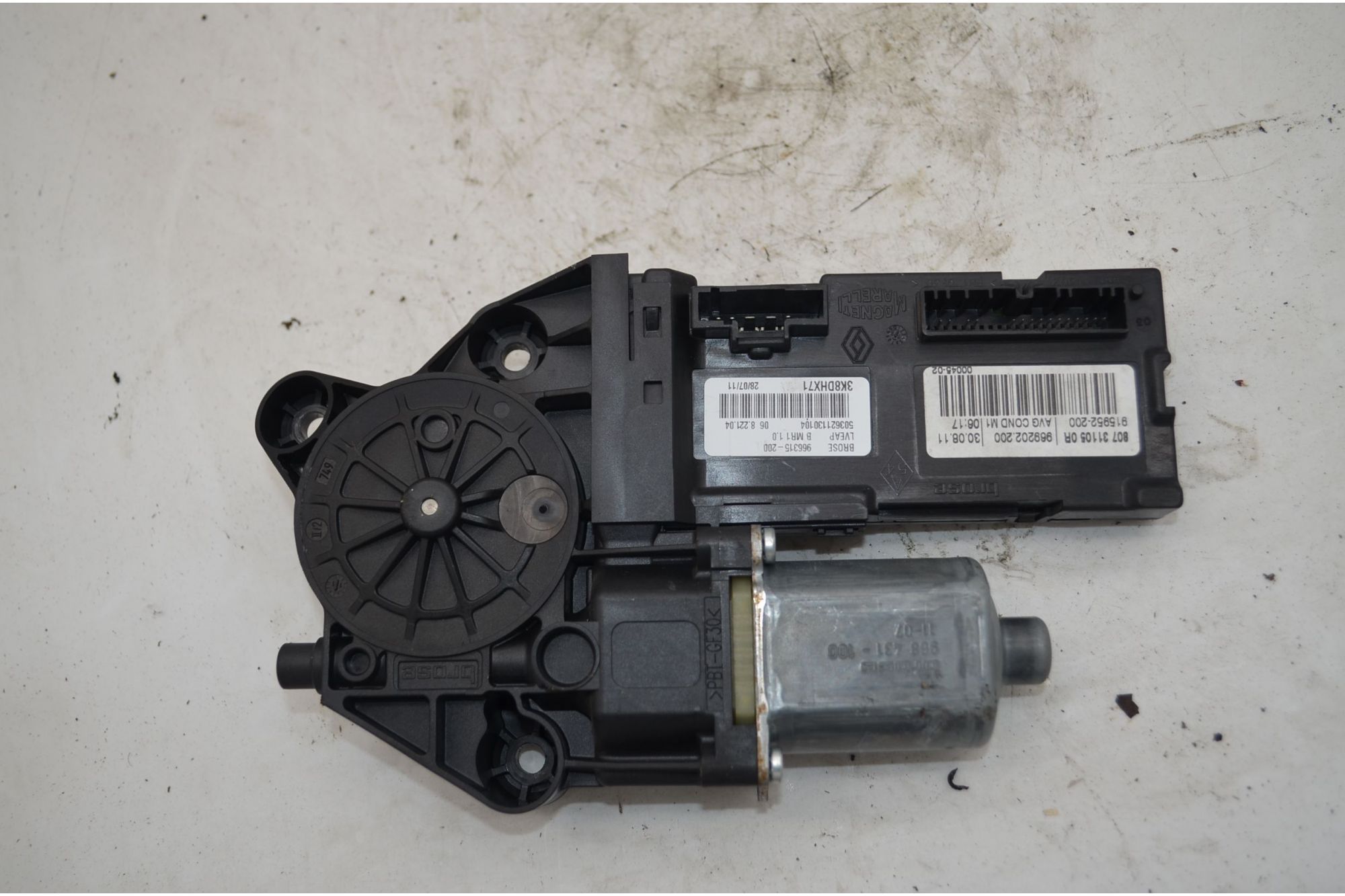 Motorino Alzacristalli Anteriore SX Renault Scenic III Dal 2009 al 2016 Cod 807311050R  1746779896824