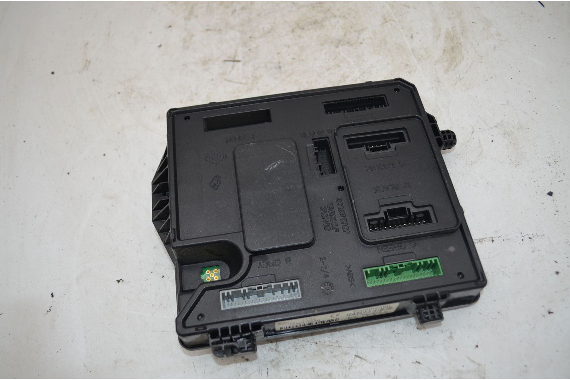 Body Computer Renault Scenic III Dal 2009 al 2016 Cod 284B17288R  1746780521210