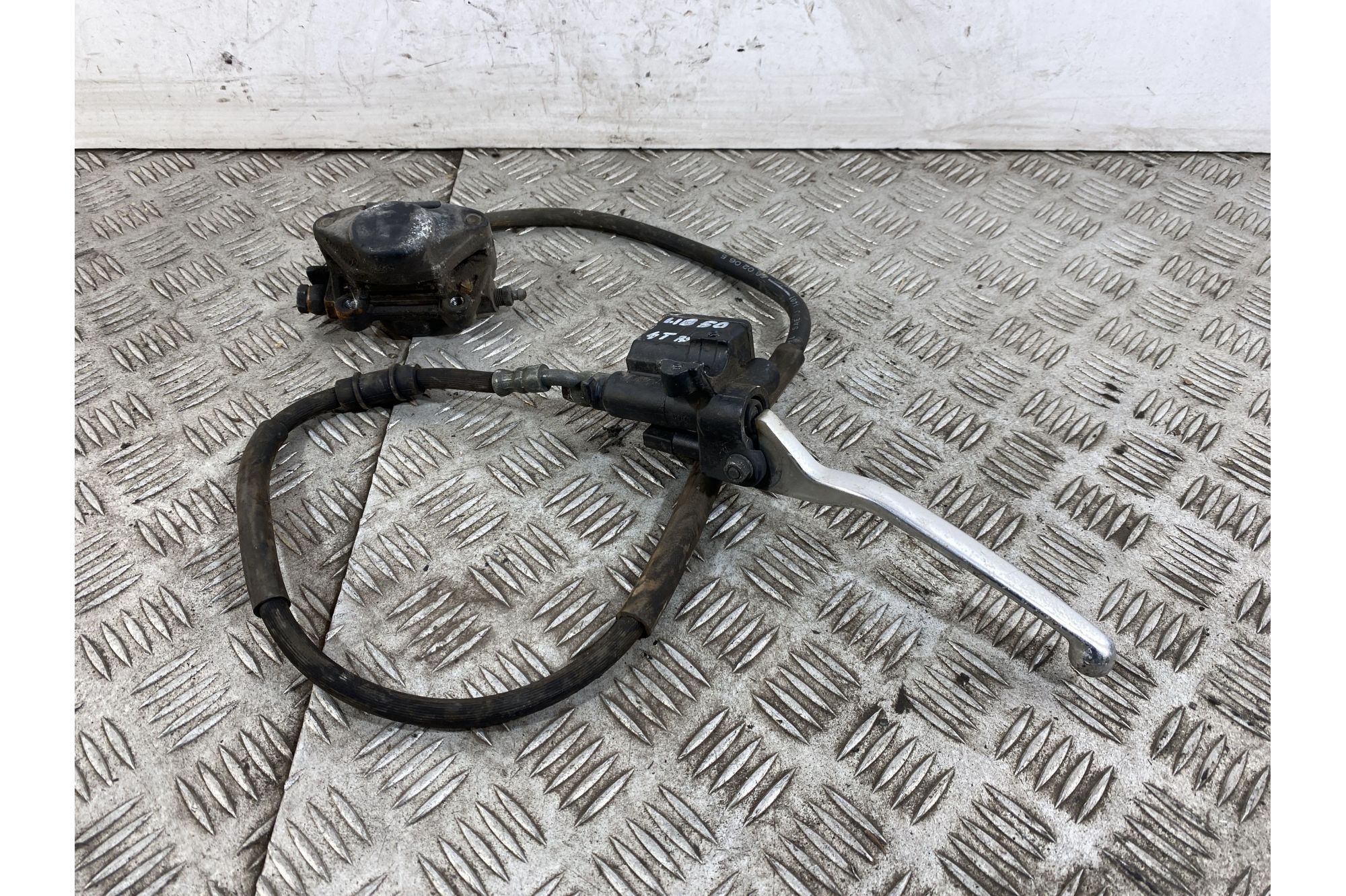 Impianto Frenante Pinza e Pompa Freno Anteriore Piaggio Liberty 50 4T dal 2004 al 2016  1746793630053