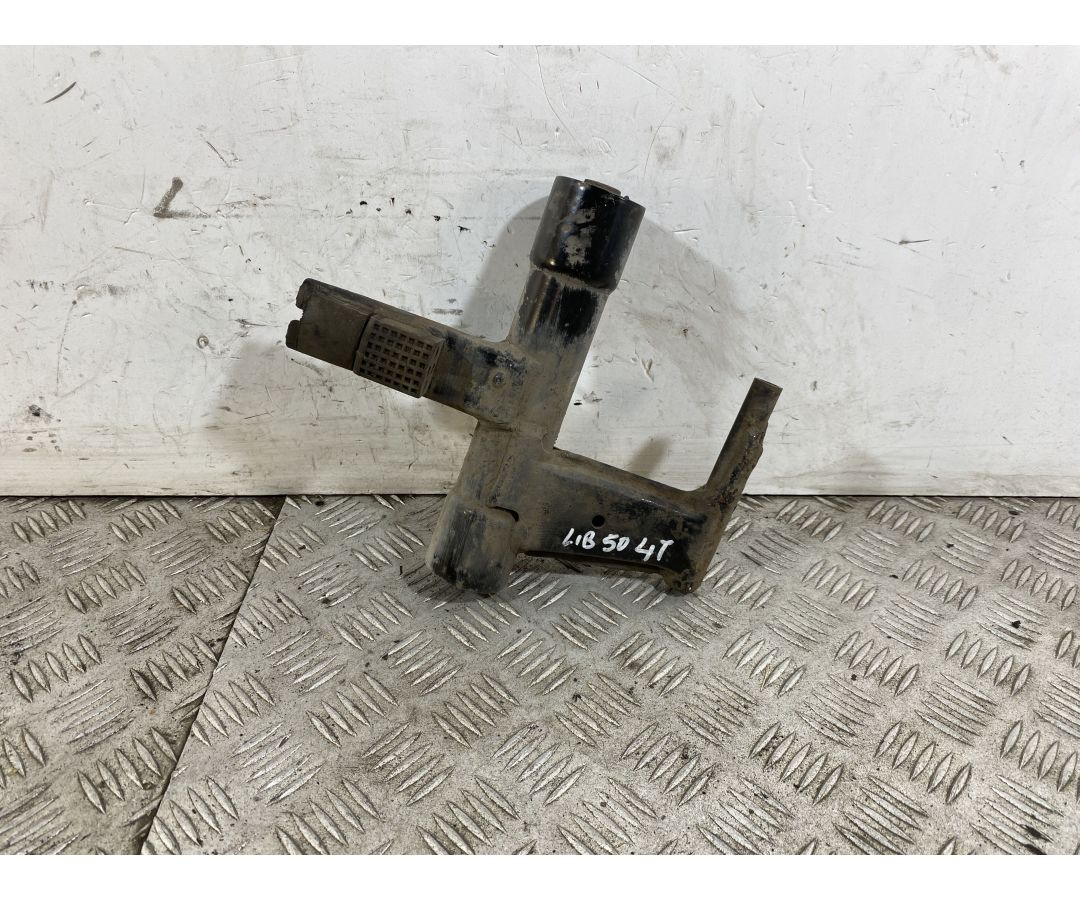Staffa Supporto motore Piaggio Liberty 50 4T dal 2004 al 2016 1746794860206 Staffa Supporto motore Piaggio Liberty 50 4T dal 2004 al 2016 1746794860206