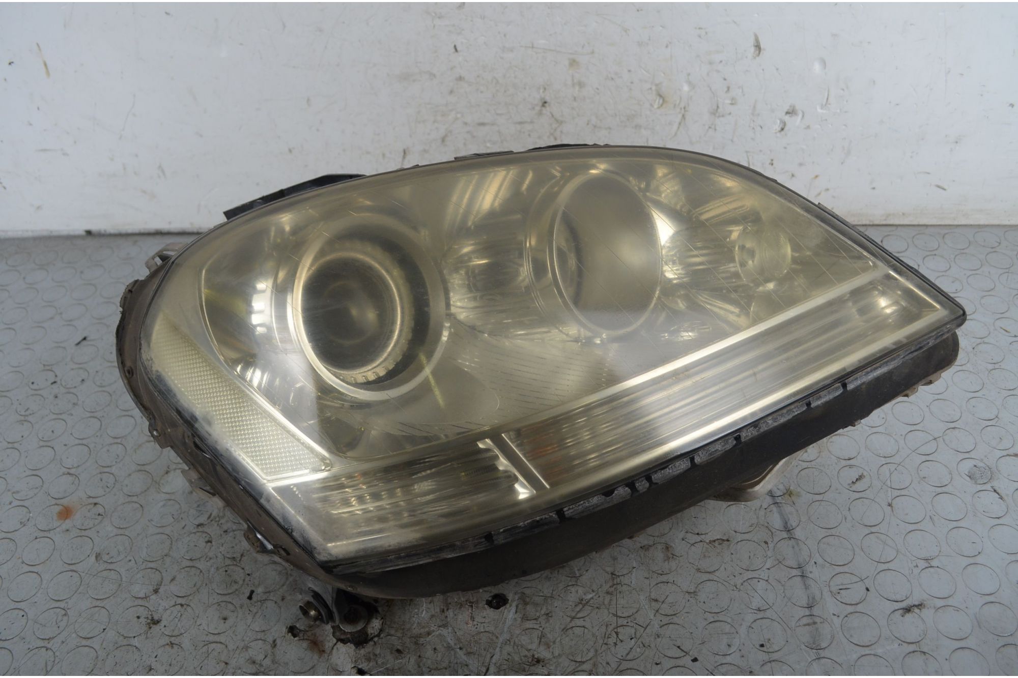 Faro fanale anteriore DX Mercedes Classe ML W64 Dal 2005 al 2012 Cod A1648204861  1746795692059