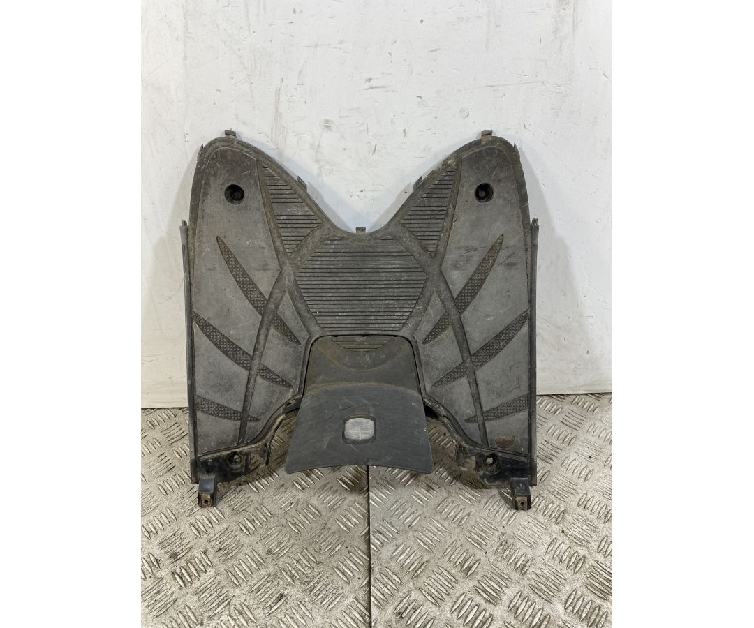 Carena Pedana Poggiapiedi Honda Lead 110 dal 2009 al 2011 1746803307920 Carena Pedana Poggiapiedi Honda Lead 110 dal 2009 al 2011 1746803307920