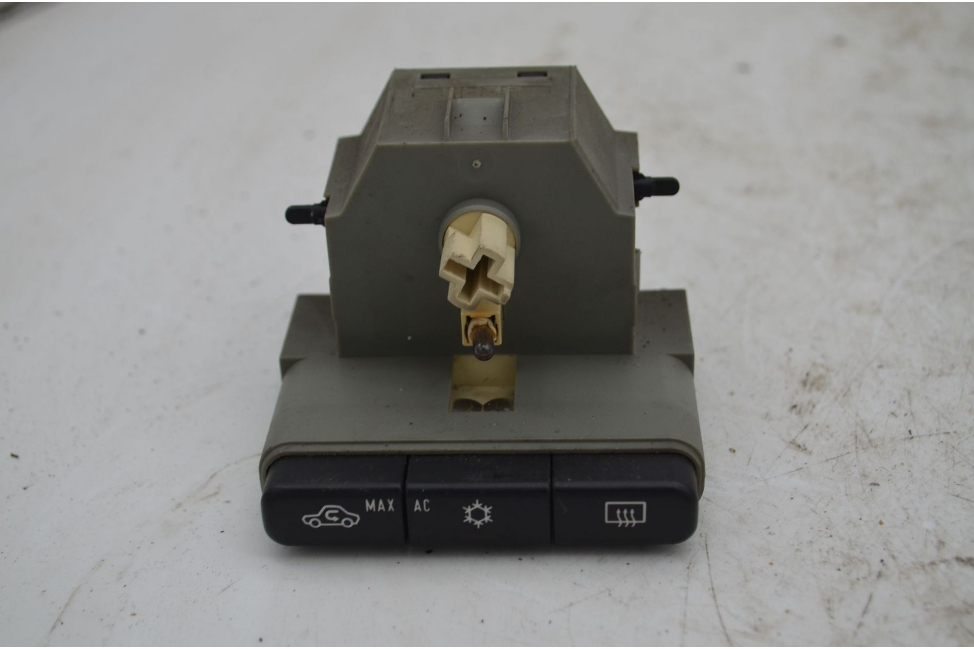 Pulsantiera Comandi Clima Opel Astra G Dal 1998 al 2006 Cod GM90559839  1747035289534