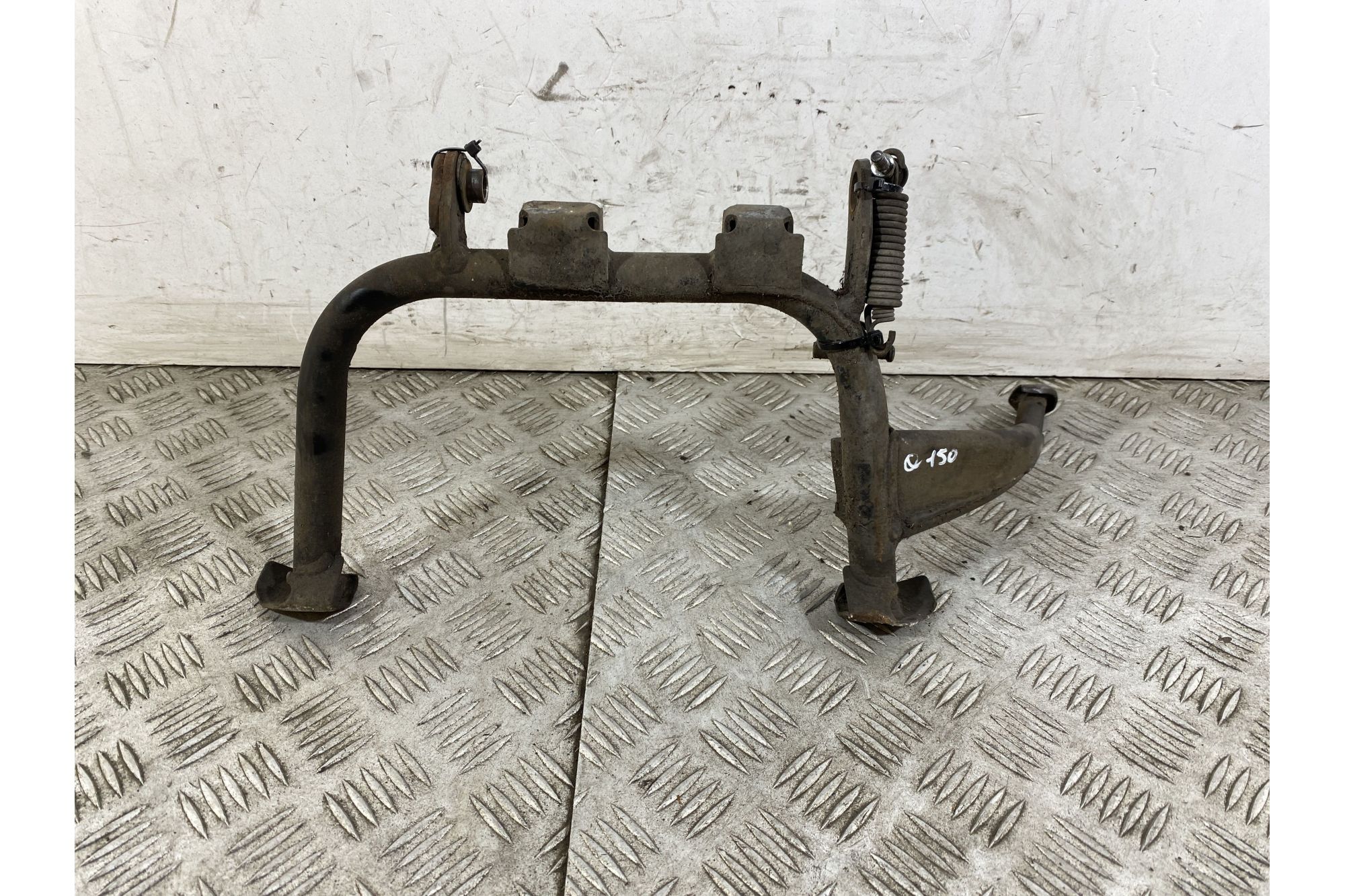Cavalletto Centrale Honda Chiocciola @ 150 dal 2006 al 2012  1747045973850