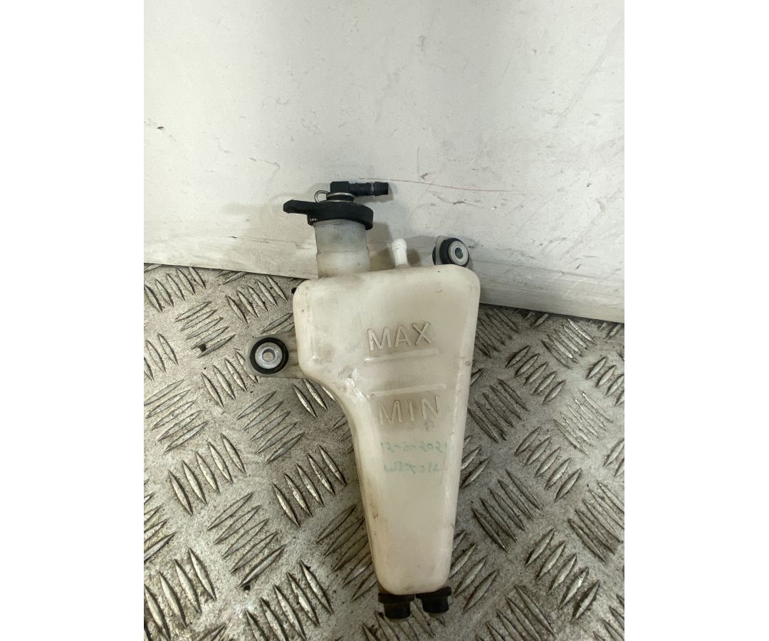 Vaschetta Acqua Aprilia RS 457 Dal 2024 Al 2025 1747060131761 Vaschetta Acqua Aprilia RS 457 Dal 2024 Al 2025 1747060131761