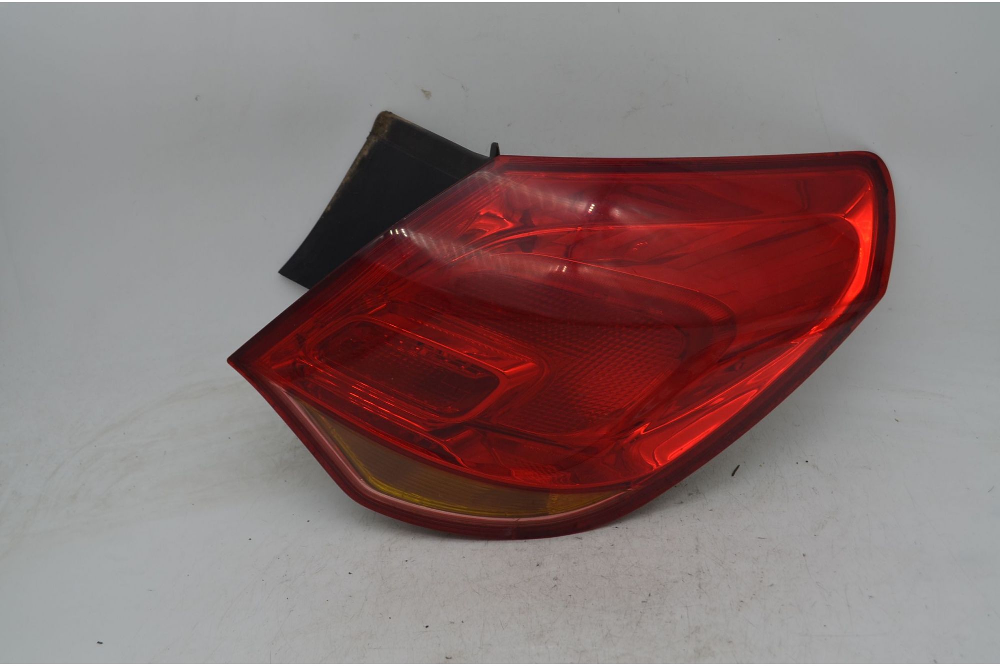 Fanale Stop Posteriore DX Opel Astra J Dal 2009 al 2018 Cod 13306454  1747122370954