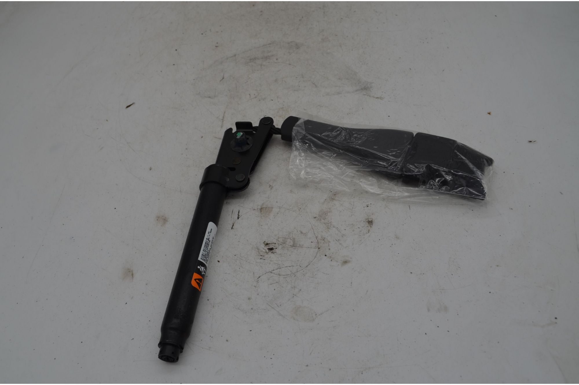 Fibbia Cintura Di Sicurezza Anteriore SX Opel Mokka Dal 2012 al 2016 Cod 0589-p1-000364  1747132526969
