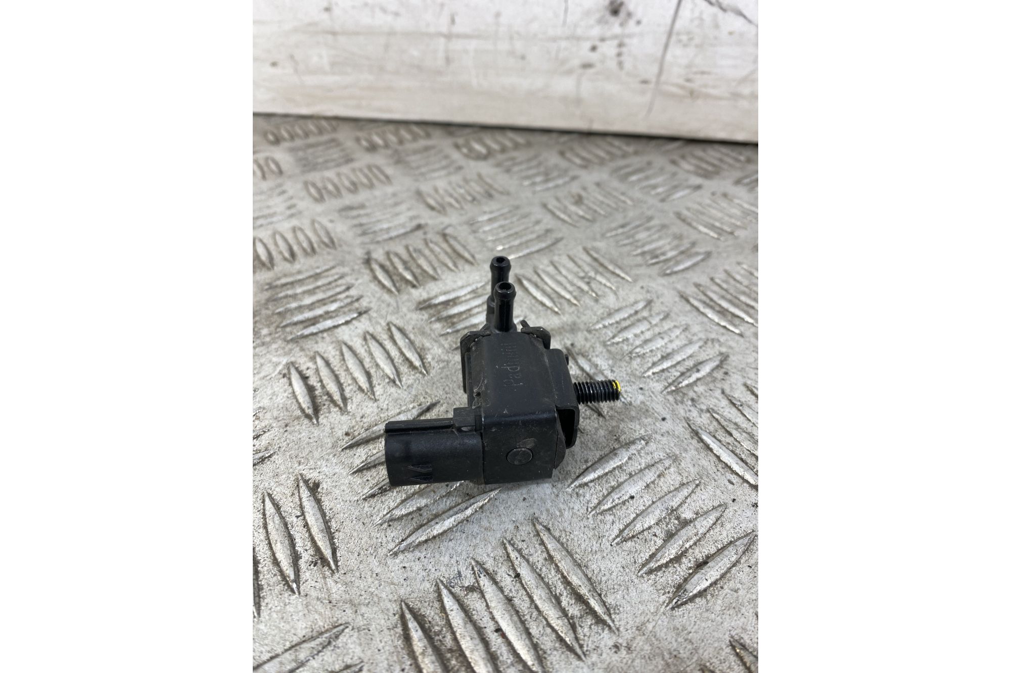 Valvola Di Spurgo Aprilia RS 457 Dal 2024 Al 2025  1747147640087