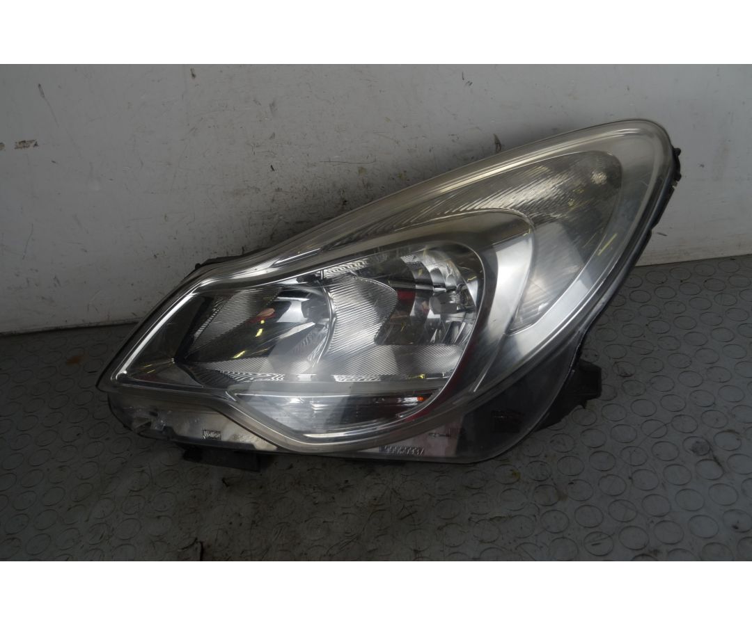 Faro fanale anteriore SX Opel Corsa D Dal 2010 al 2014 Cod 95507721 1747213469543 Faro fanale anteriore SX Opel Corsa D Dal 2010 al 2014 Cod 95507721 1747213469543