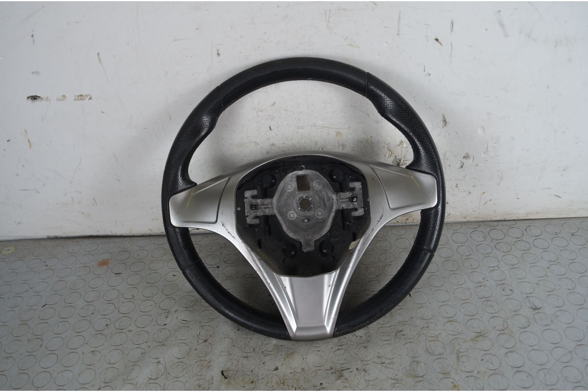 Volante Alfa Romeo Mito Dal 2008 al 2018 Cod 71779530  1747218756594