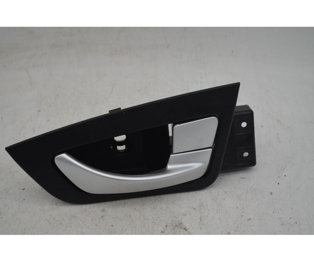 Maniglia Interna Anteriore DX SsangYong Korando Dal 2010 al 2016 Cod 7242034012EAW 1747291872242 Maniglia Interna Anteriore DX SsangYong Korando Dal 2010 al 2016 Cod 7242034012EAW 1747291872242