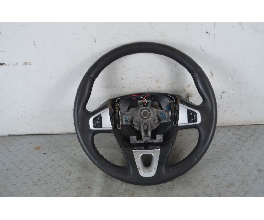 Volante Renault Scenic III Dal 2009 al 2016 Cod 6074098 1747292911957 Volante Renault Scenic III Dal 2009 al 2016 Cod 6074098 1747292911957