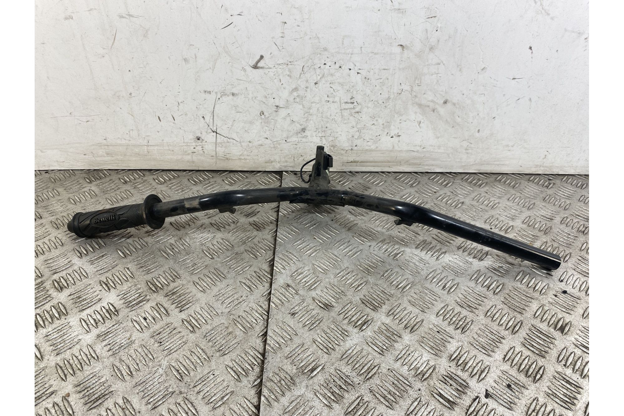 Manubrio Sterzo Benelli Caffènero 125 dal 2011 al 2016  1747297271308