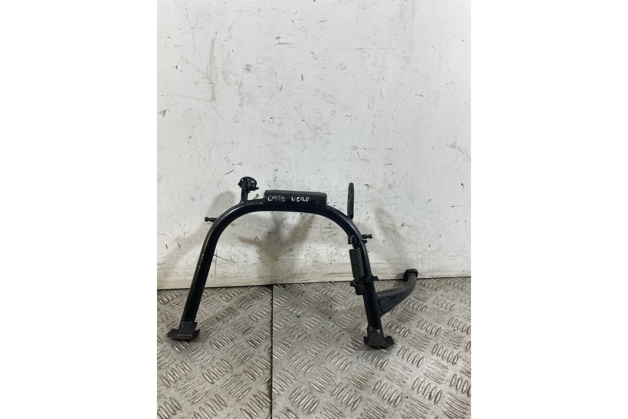 Cavalletto Centrale Benelli Caffènero 125 dal 2011 al 2016  1747305764525