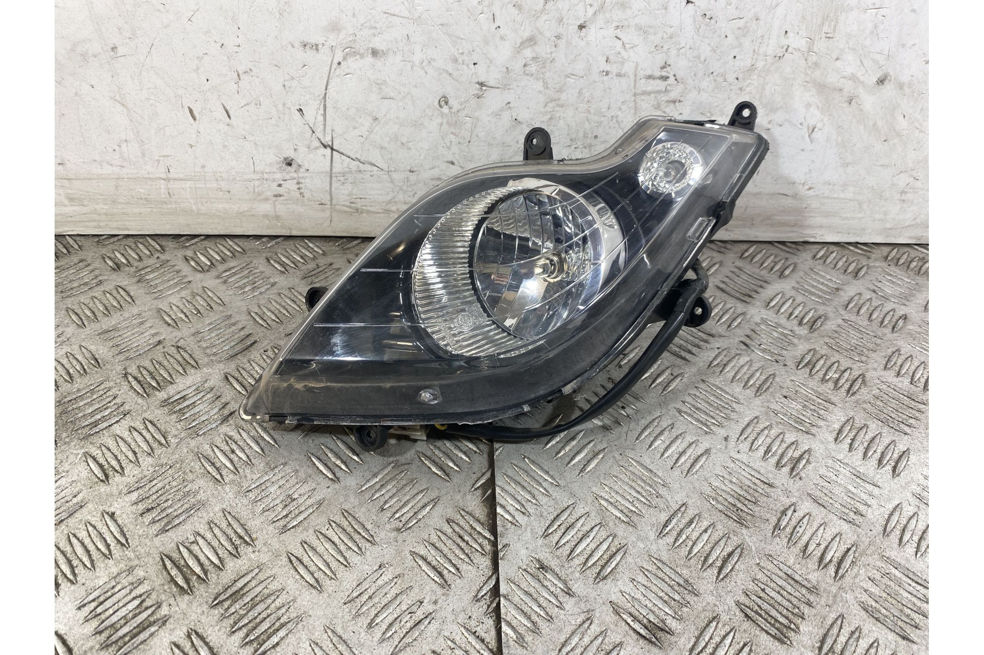 Faro Fanale Anteriore Sinistro Sx Benelli Caffènero 125 dal 2011 al 2016  1747311435716