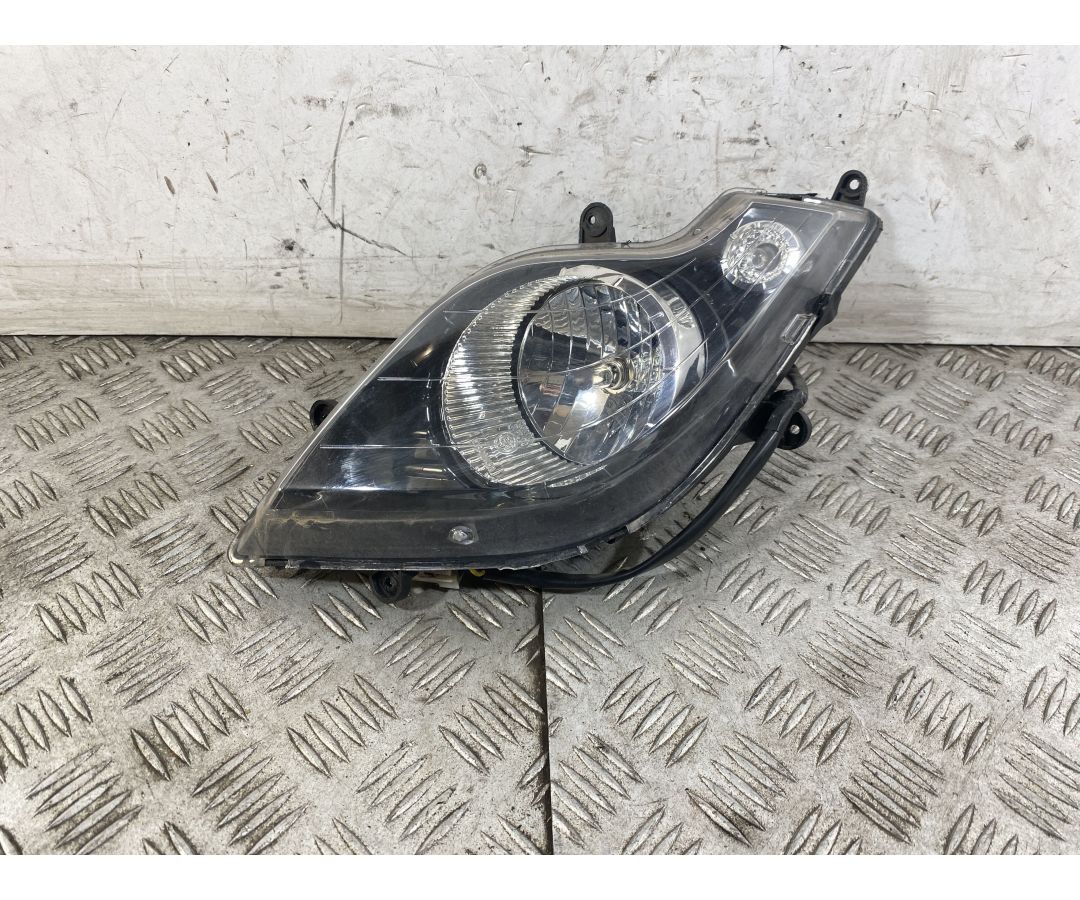 Faro Fanale Anteriore Sinistro Sx Benelli Caffènero 125 dal 2011 al 2016 1747311435716 Faro Fanale Anteriore Sinistro Sx Benelli Caffènero 125 dal 2011 al 2016 1747311435716