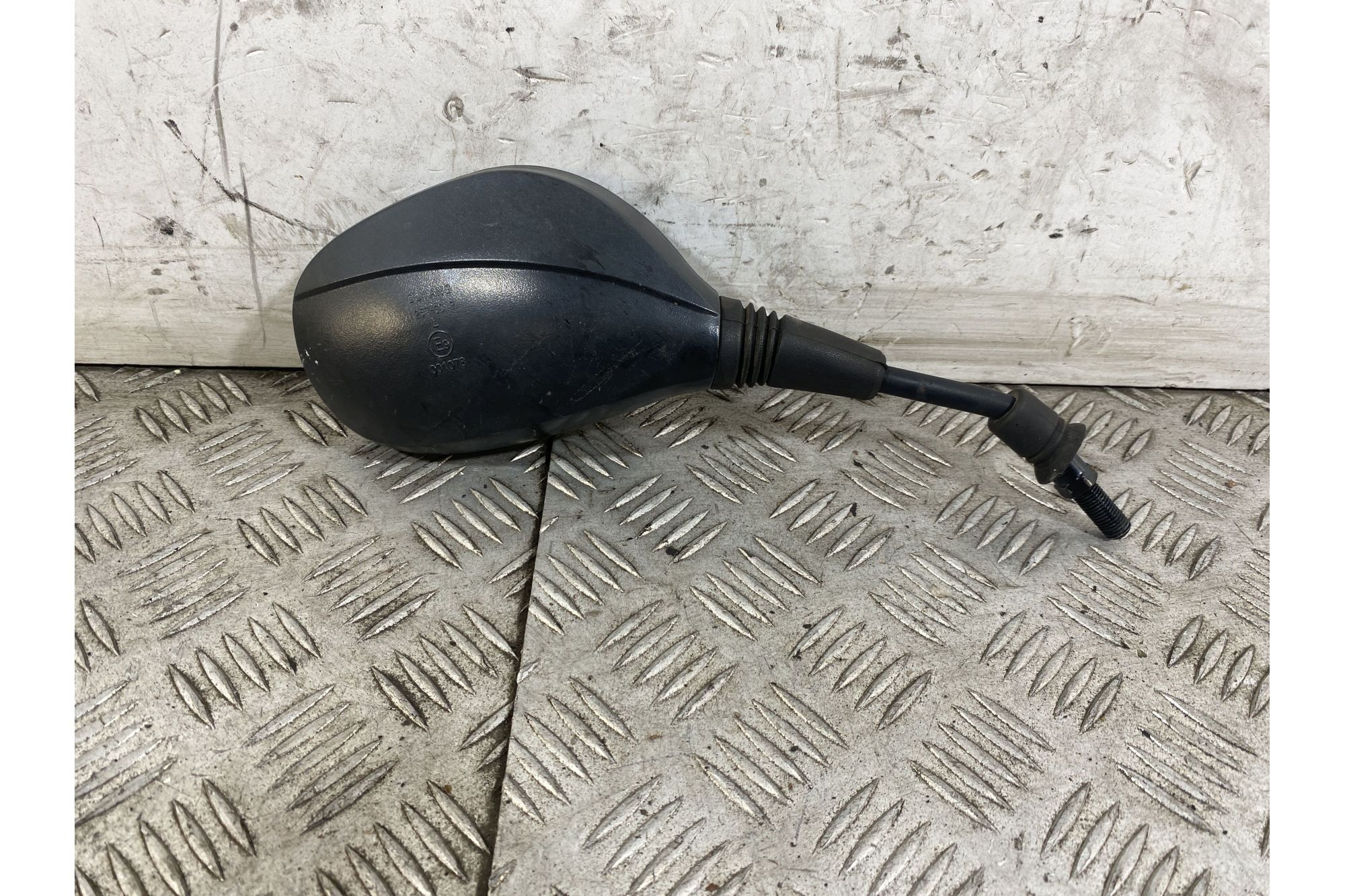 Specchietto Retrovisore Destro Dx Benelli Caffènero 125 dal 2011 al 2016  1747316144118
