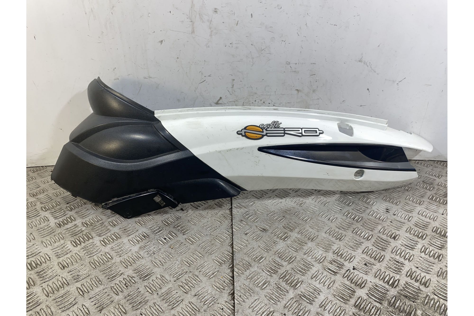 Carena Fianchetto Posteriore Sinistro Sx Benelli Caffènero 125 dal 2011 al 2016  1747316995963