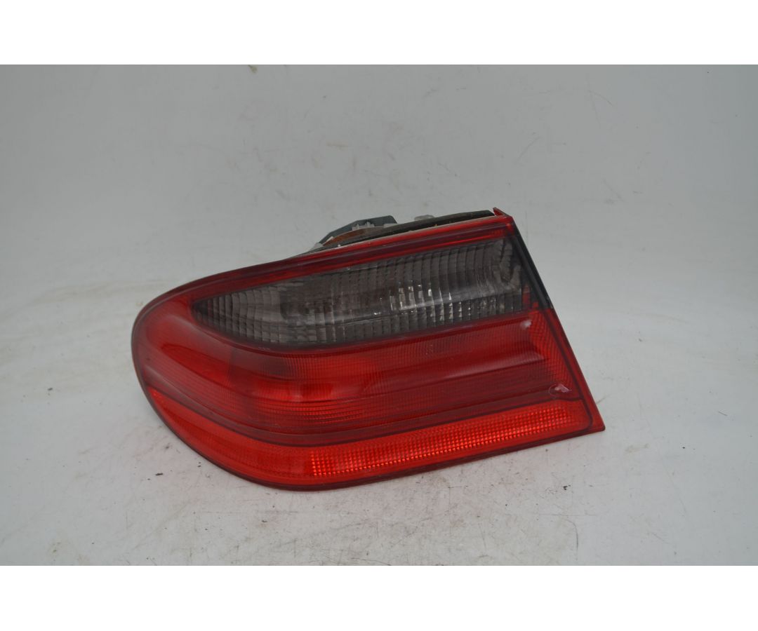 Fanale stop posteriore SX Mercedes Classe W210 Dal 1995 al 2002 Cod A2108208164 1747380870449 Fanale stop posteriore SX Mercedes Classe W210 Dal 1995 al 2002 Cod A2108208164 1747380870449