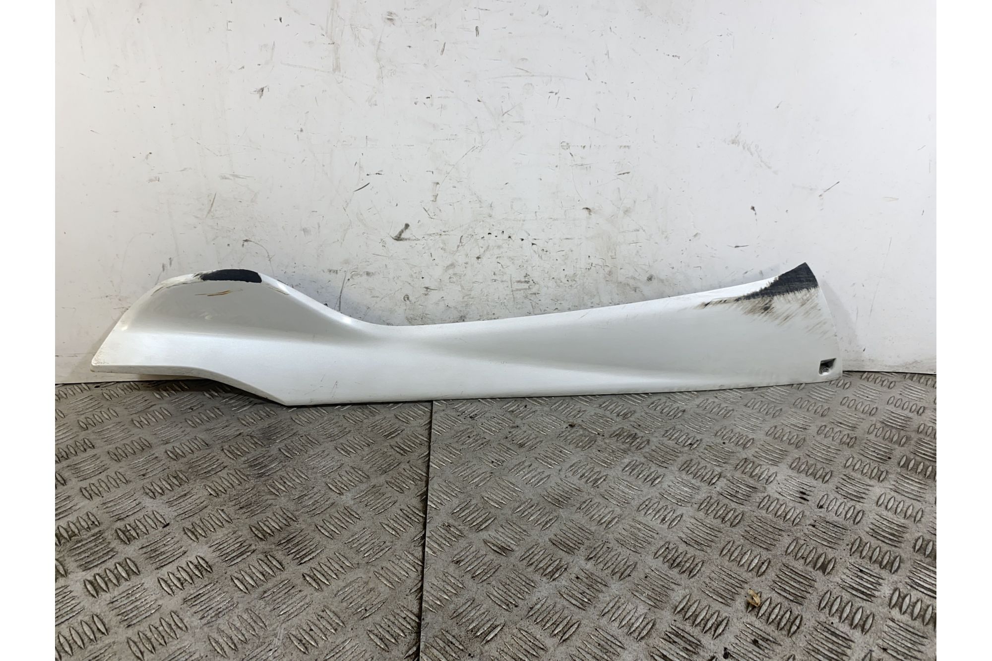 Carena Sottopedana Destra Dx Yamaha Majesty 400 Dal 2008 al 2012  1747381511129