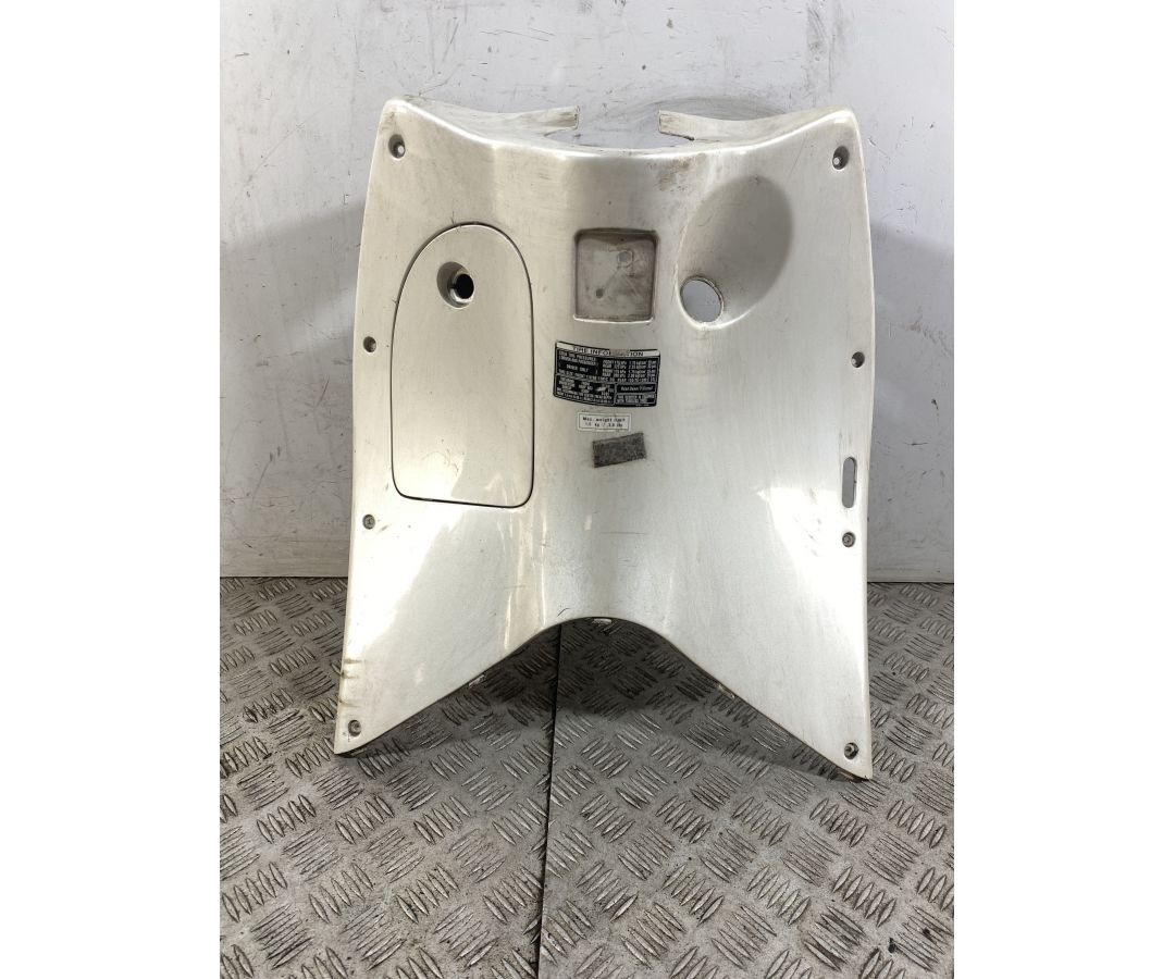 Carena Retroscudo Honda Chiocciola @ 125 / 150 dal 2000 al 2006 1747382539931 Carena Retroscudo Honda Chiocciola @ 125 / 150 dal 2000 al 2006 1747382539931
