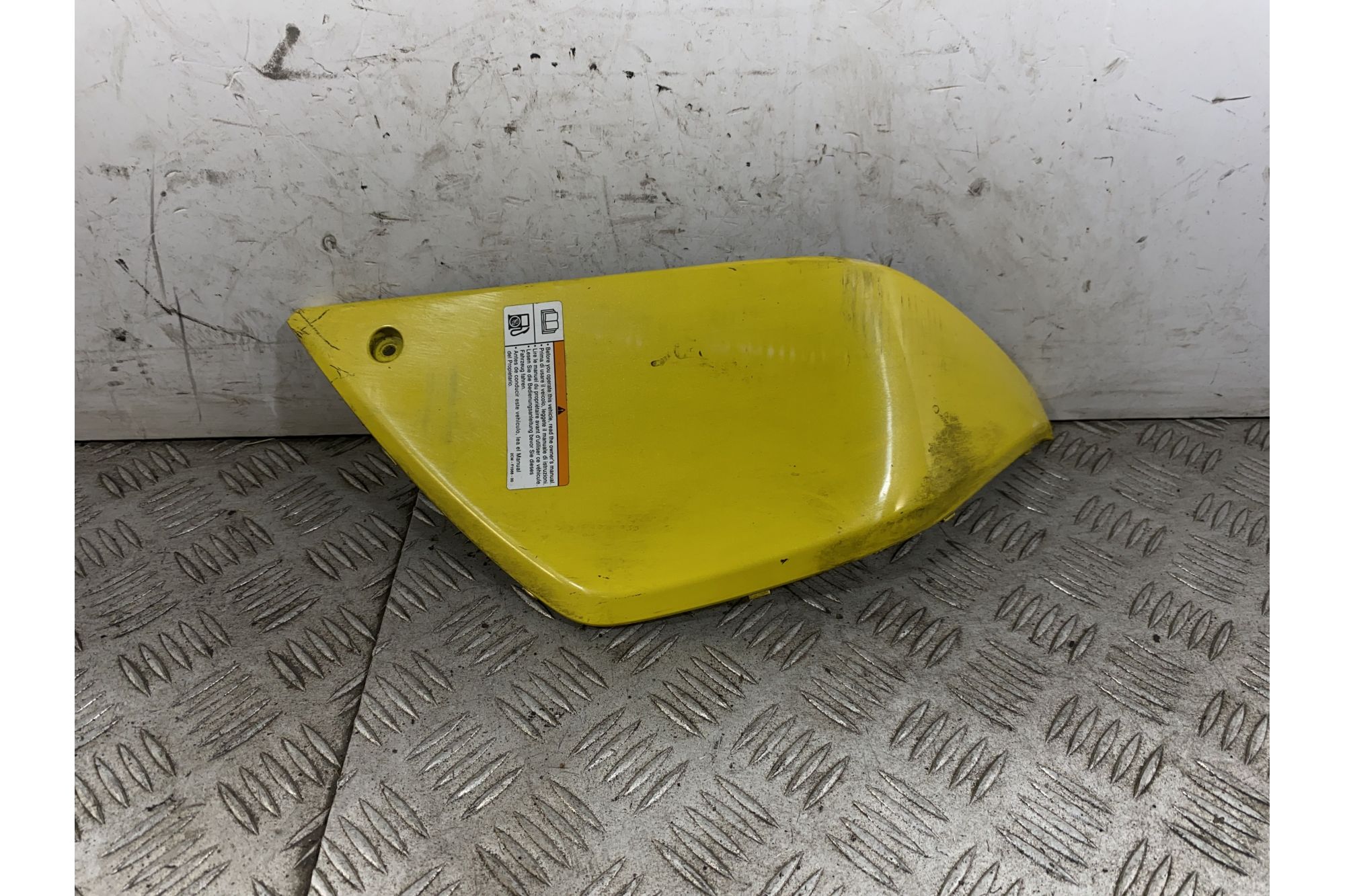 Carena Sportello Retroscudo Sinistro Sx Yamaha Tricity 125 dal 2014 al 2020  1747383481345