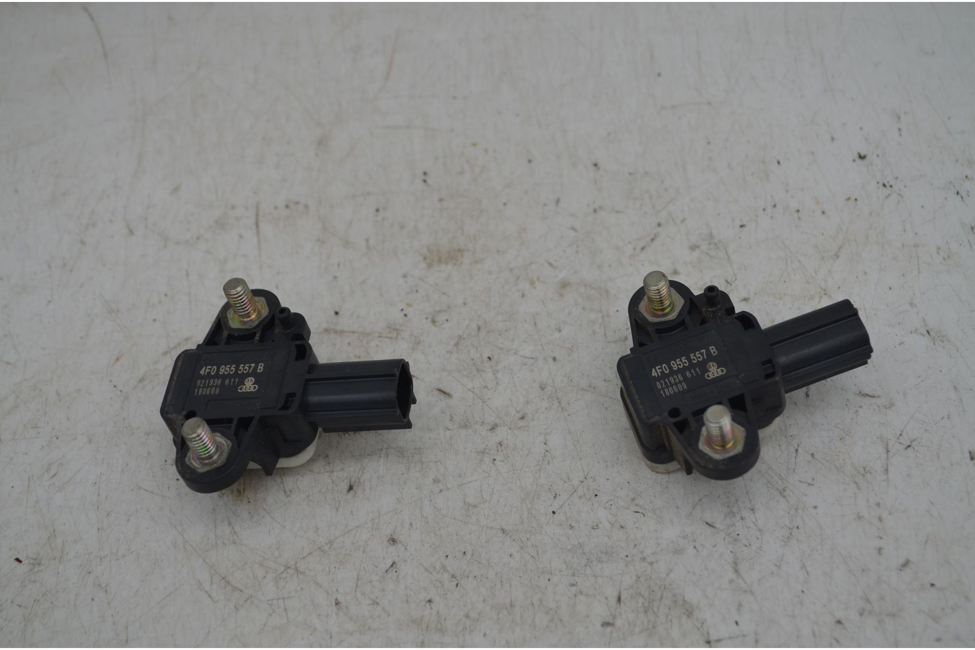 Sensore impatto airbag Audi A6 Dal 2004 al 2012 Cod 4F0955557B  1747384294937