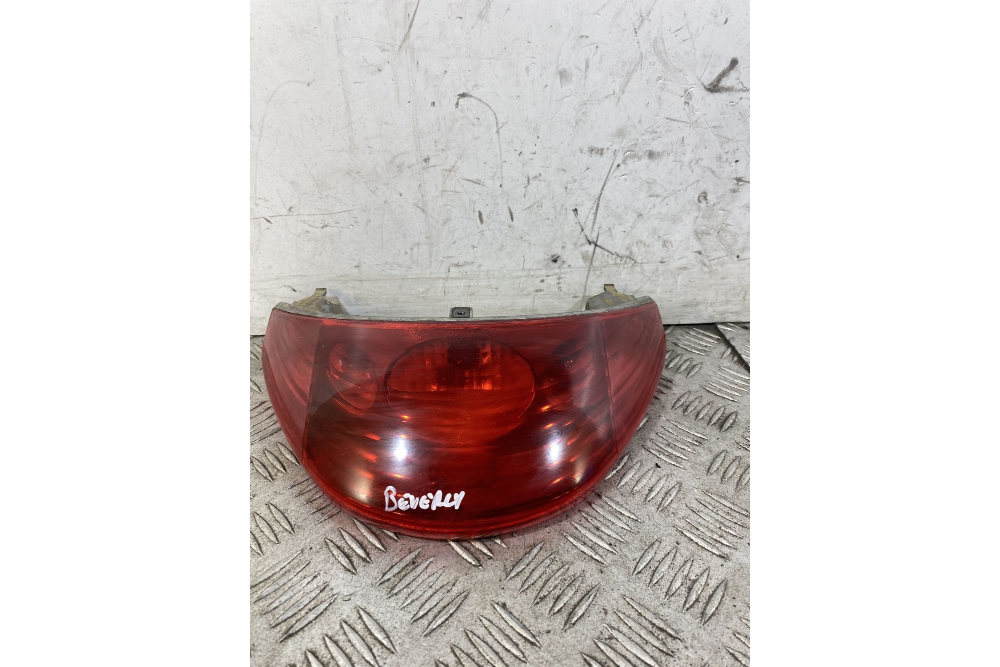 Fanale Stop Posteriore Piaggio Beverly 500 dal 2002 al 2006  1747384996848