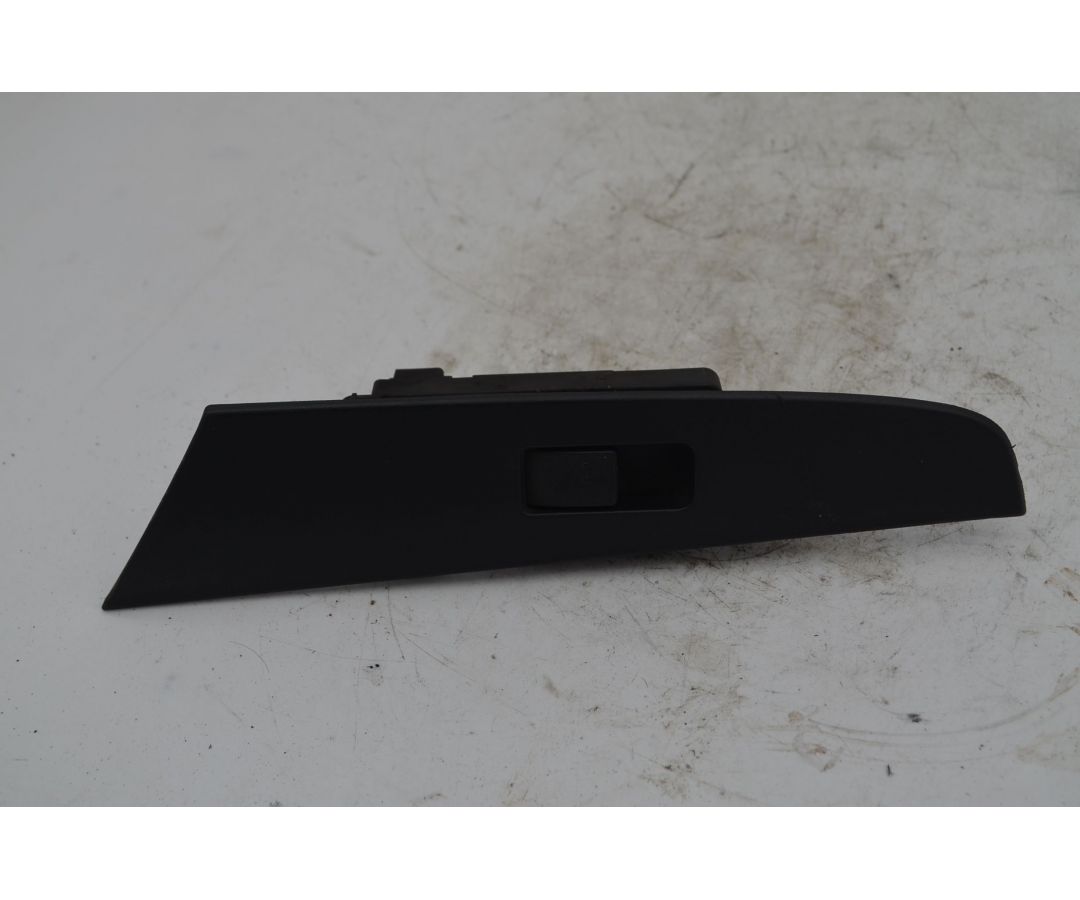Pulsantiera Alzacristalli Posteriore DX Mazda 3 Dal 2003 al 2009 Cod 03123120BP4K 1747385055902 Pulsantiera Alzacristalli Posteriore DX Mazda 3 Dal 2003 al 2009 Cod 03123120BP4K 1747385055902